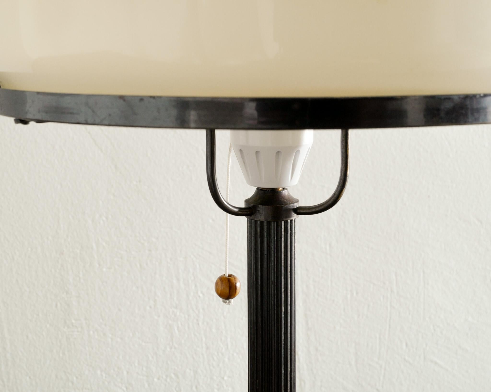 Mid-20th Century Swedish Art Déco Brass Table Lamp by Böhlmarks with a Painted Glass Shade 1930s 