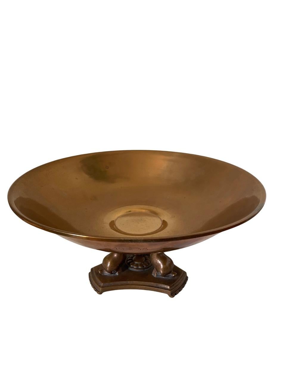 Pieza central de bronce - NJ en Bueno estado para la venta en Stockholm, SE