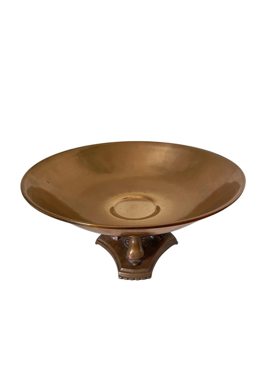 Pieza central de bronce - NJ mediados del siglo XX en venta