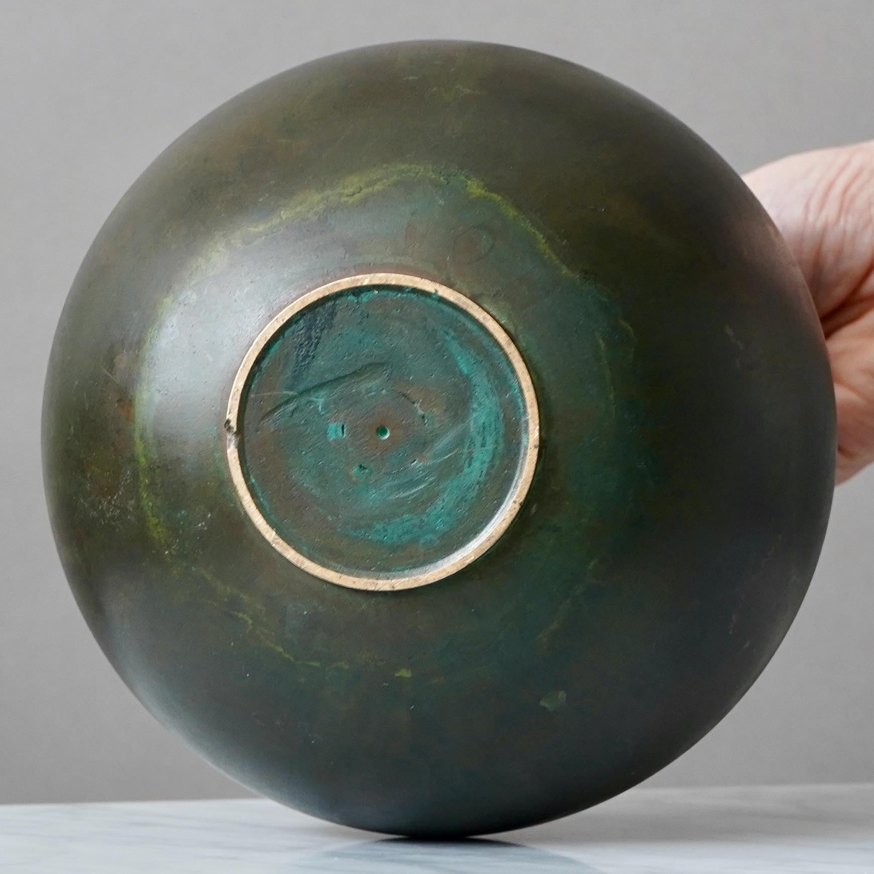 Vaso svedese in bronzo Art Deco, anni '30 in vendita 2