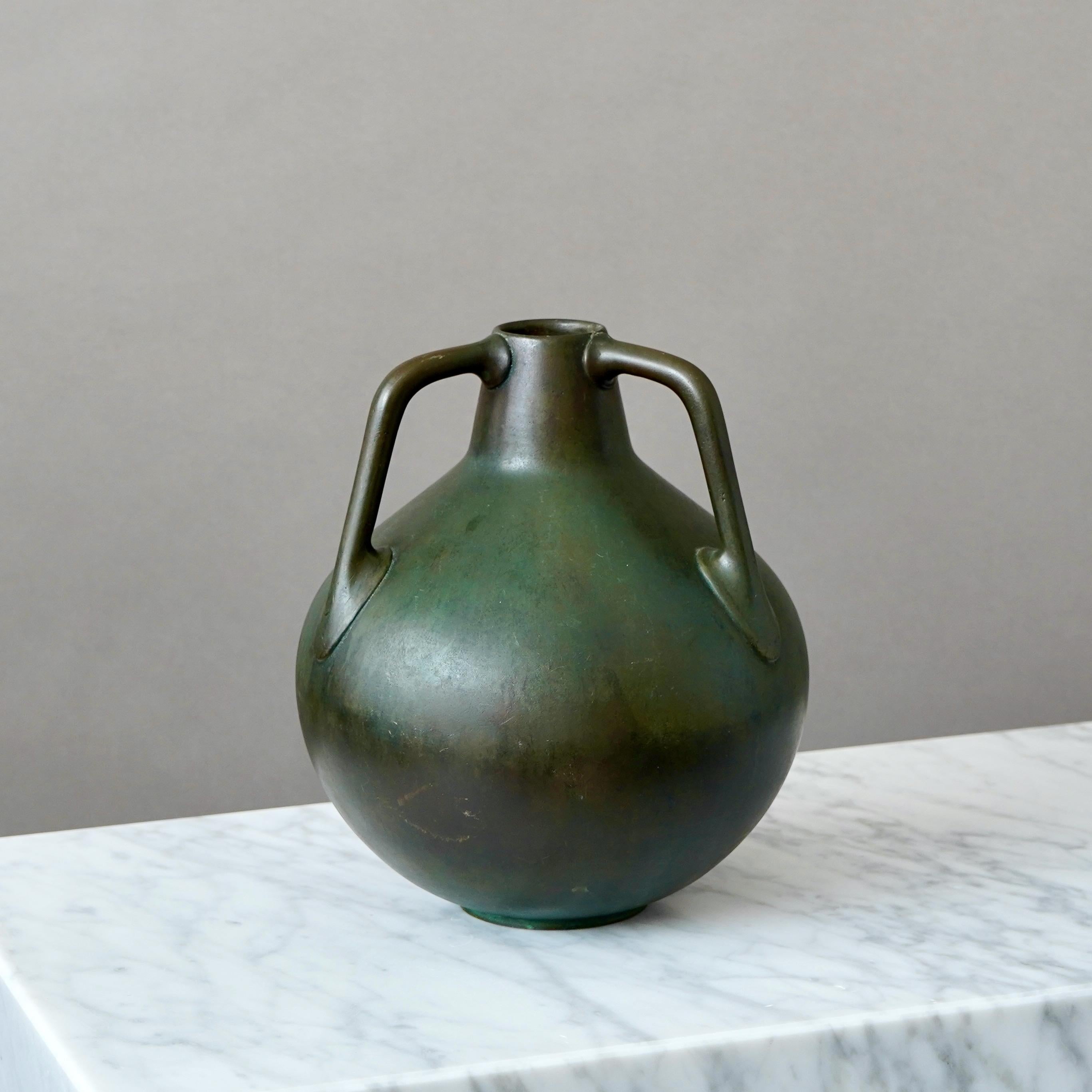 Svedese Vaso svedese in bronzo Art Deco, anni '30 in vendita
