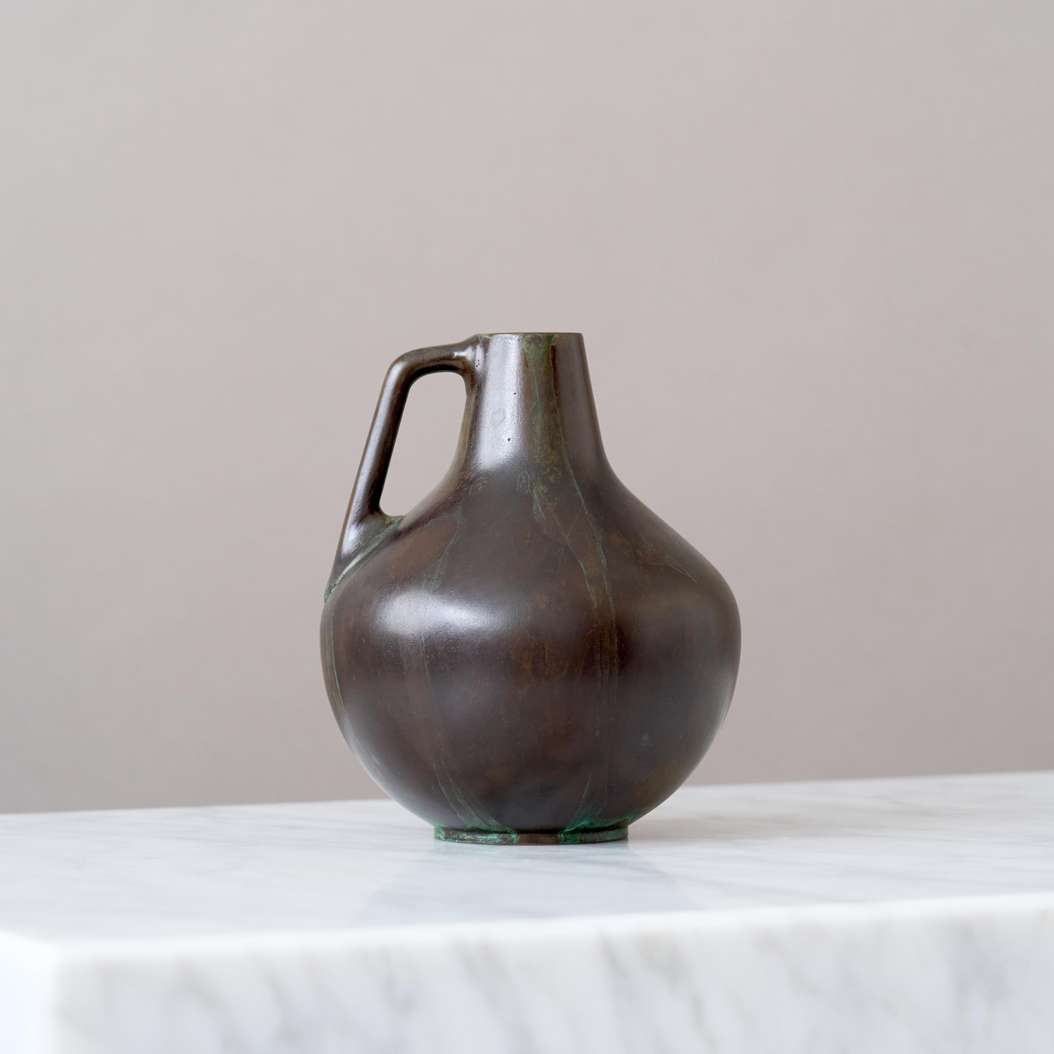 Calco Vaso in bronzo Art Deco svedese, Svezia, anni '30. in vendita
