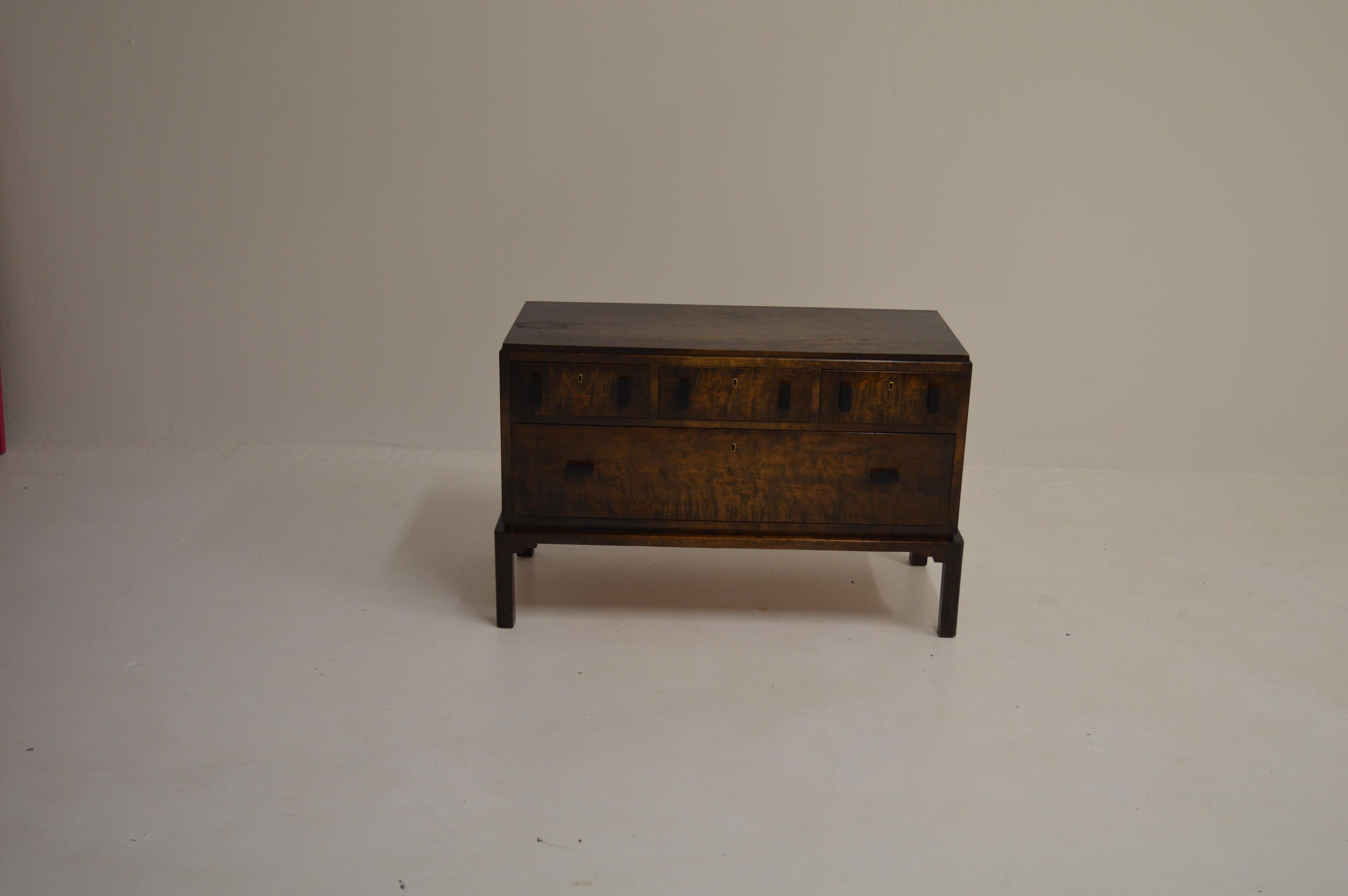 Swedish Art Deco Chest of Drawers In Fair Condition For Sale In Alvesta, SE