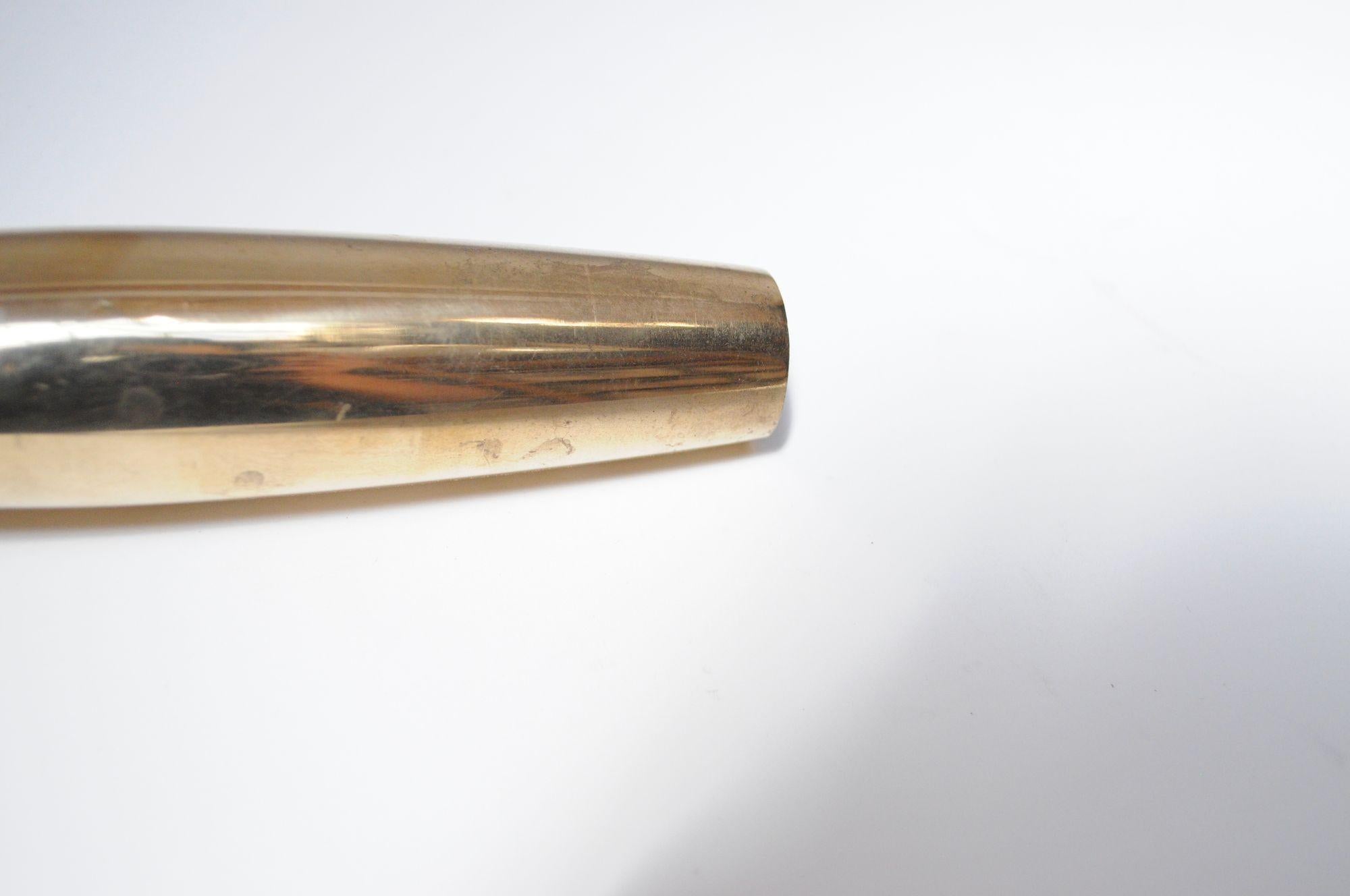 Metallo Vaso a bocciolo svedese Art Deco Dirigold Goldware in vendita