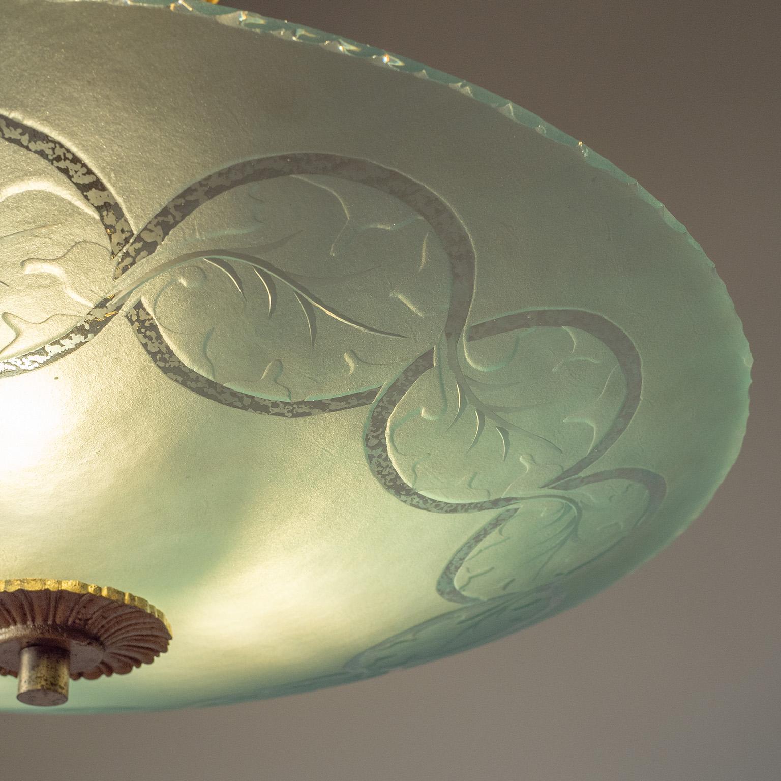 Art Déco Lampadario svedese in vetro e ottone Art Deco, circa 1940 in vendita