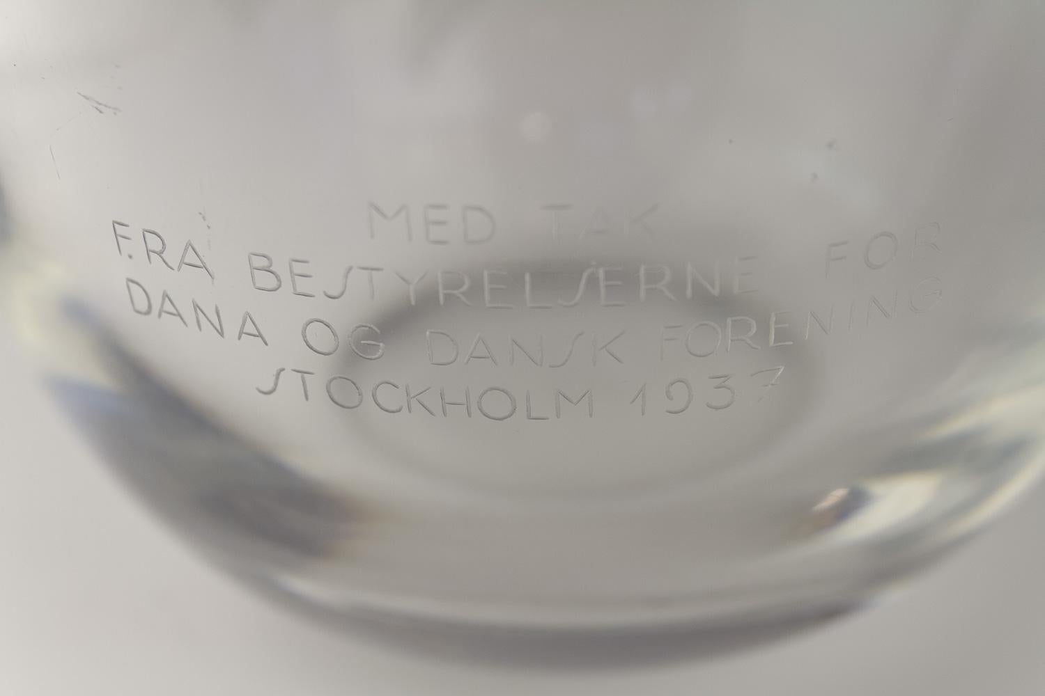 Vaso in vetro Swedish Art Glass con coppia di Vicke Lindstrand per Orrefors, 1930. in vendita 4