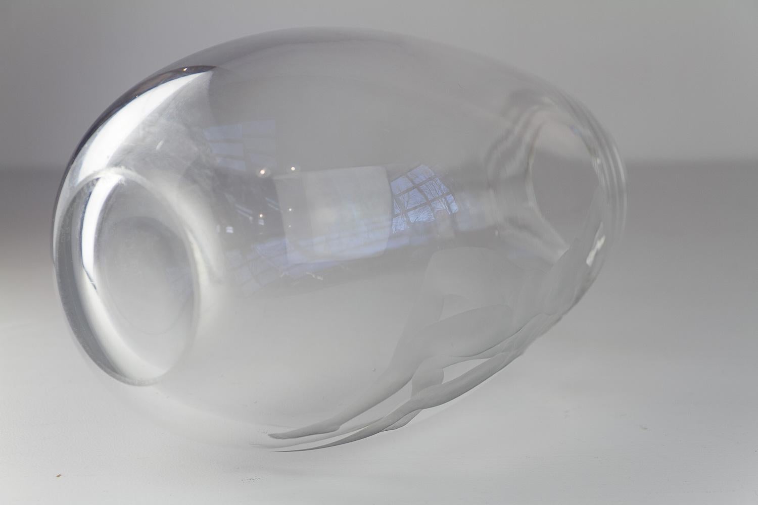 Vaso in vetro Swedish Art Glass con coppia di Vicke Lindstrand per Orrefors, 1930. in vendita 5