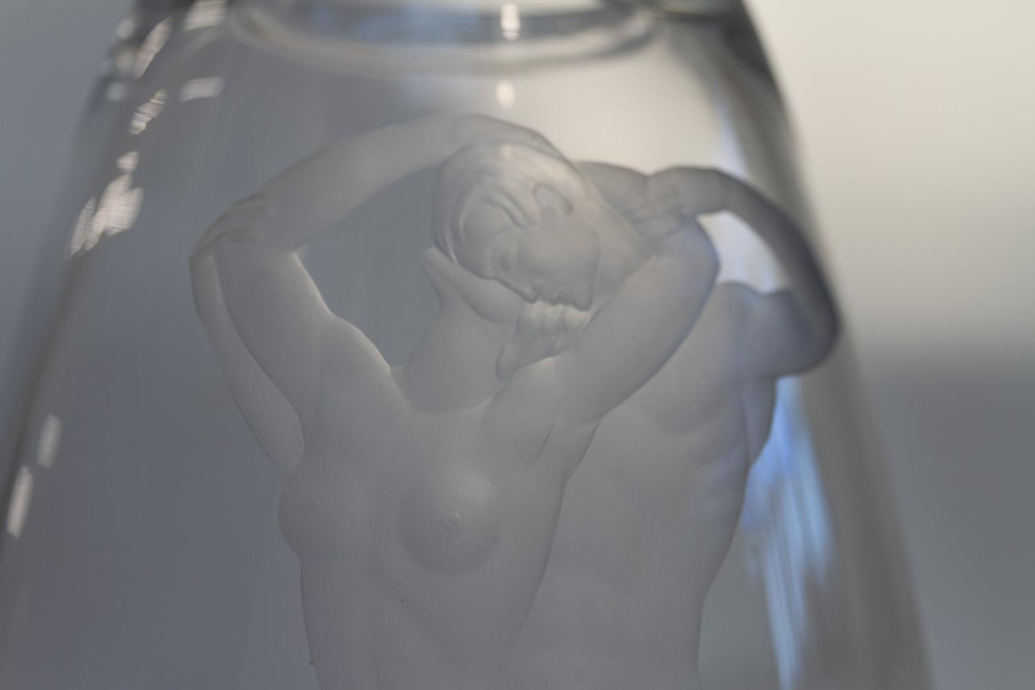 Svedese Vaso in vetro Swedish Art Glass con coppia di Vicke Lindstrand per Orrefors, 1930. in vendita