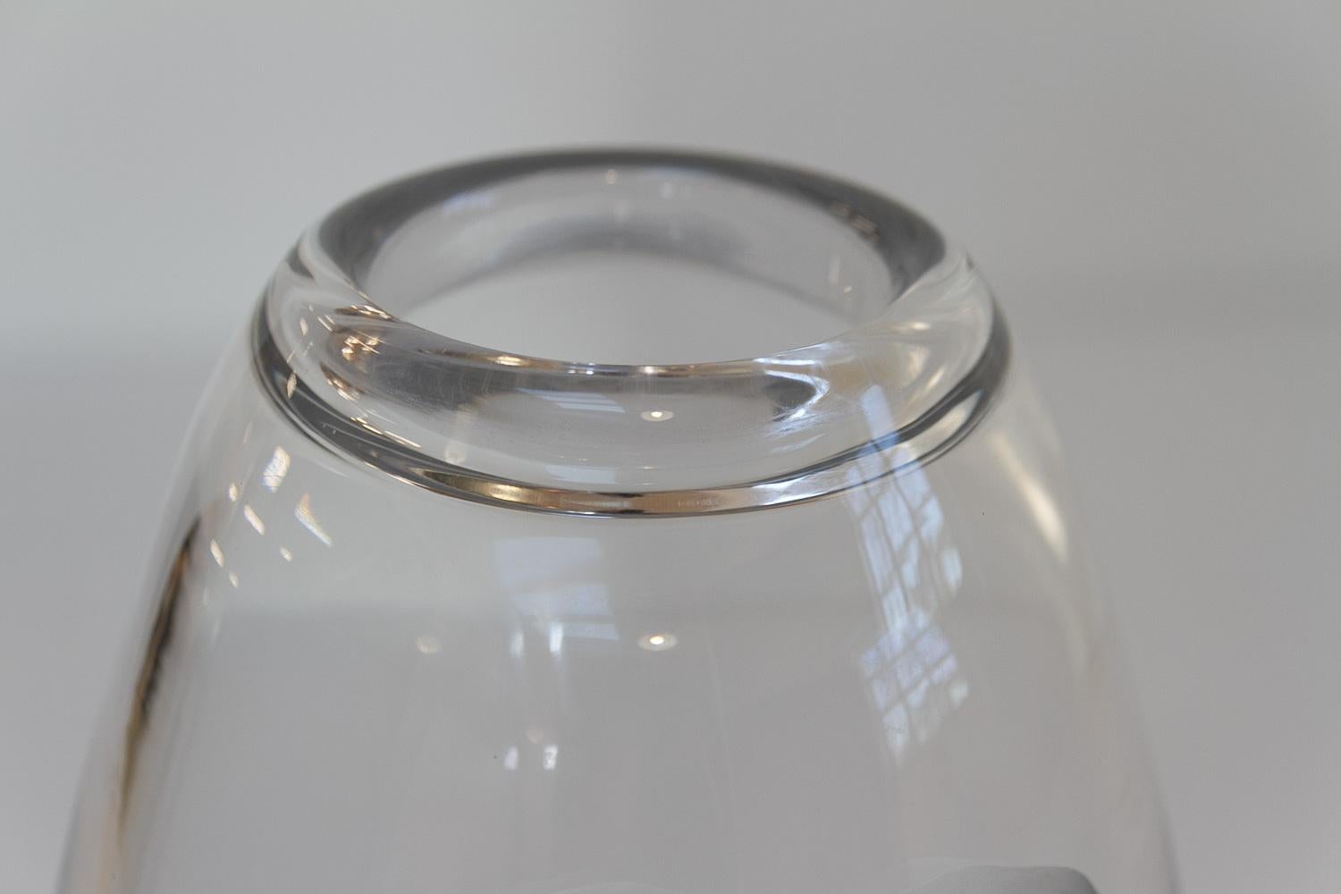 Vetro Vaso in vetro Swedish Art Glass con coppia di Vicke Lindstrand per Orrefors, 1930. in vendita