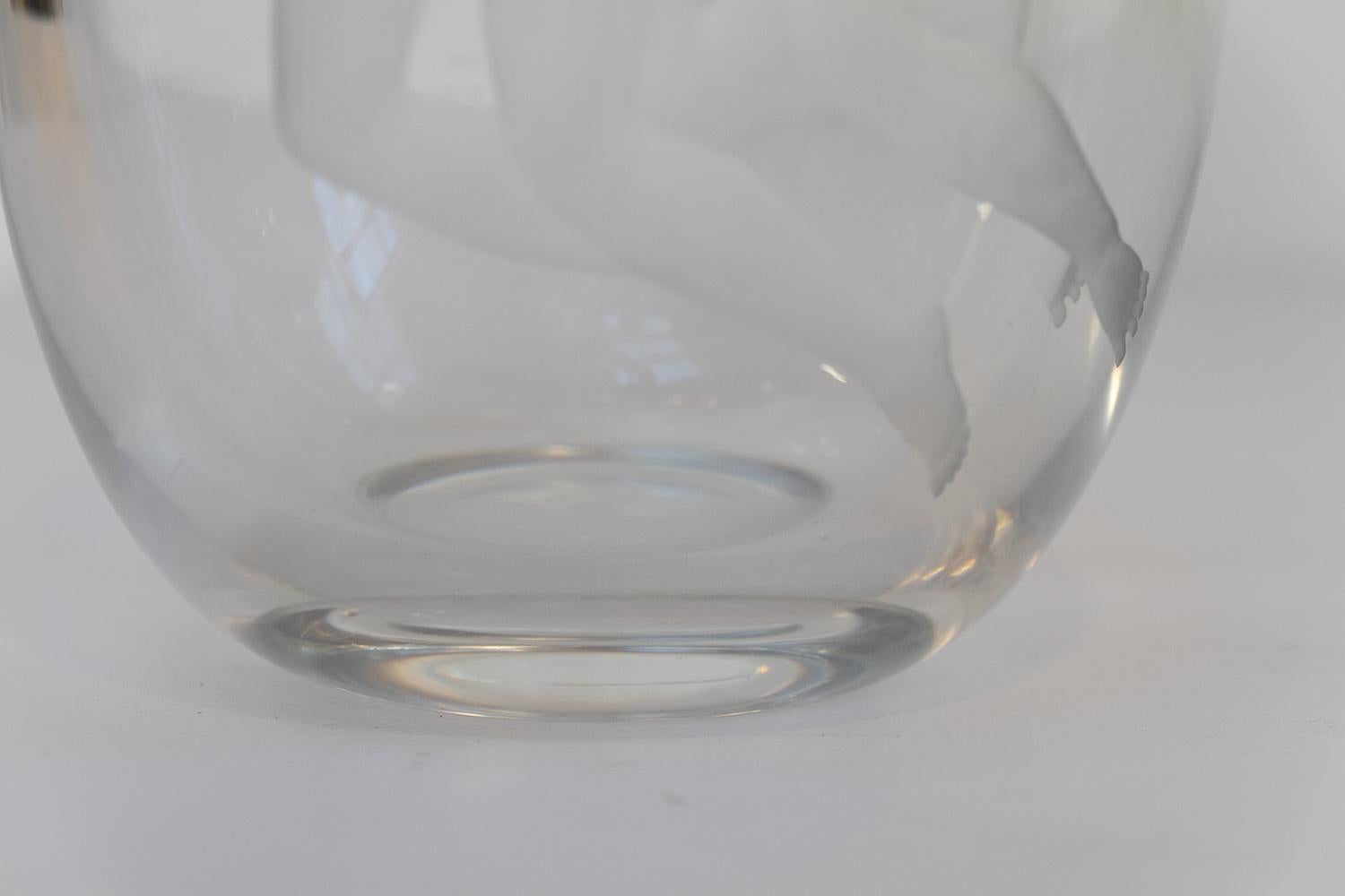Vaso in vetro Swedish Art Glass con coppia di Vicke Lindstrand per Orrefors, 1930. in vendita 1