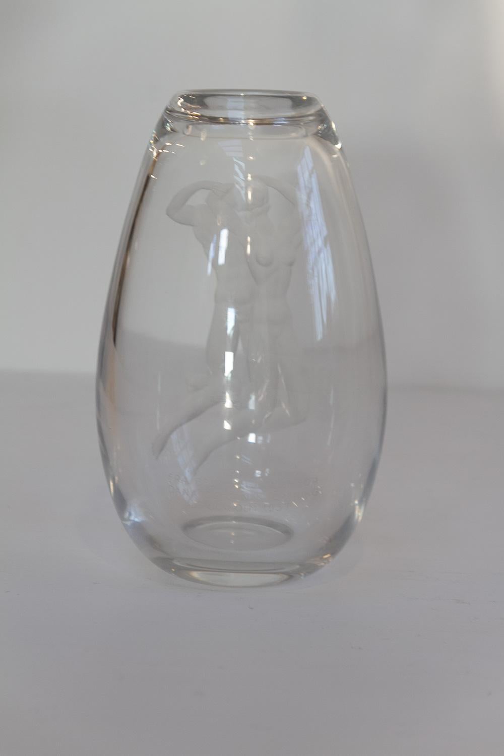 Vaso in vetro Swedish Art Glass con coppia di Vicke Lindstrand per Orrefors, 1930. in vendita 2