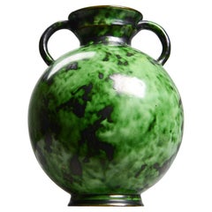 Jarrón sueco Art Decó de cerámica esmaltada verde - Por Erik Mornils para Nittsjö