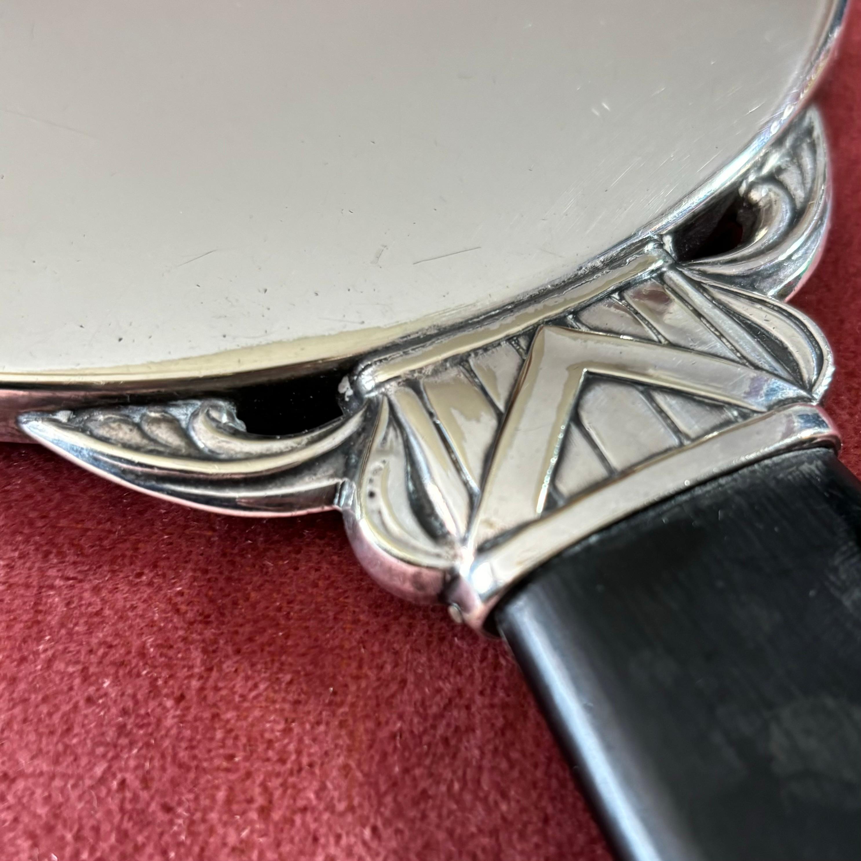 Plaqué argent Miroir de coiffeuse suédois art déco à main, argent nickel et bois, années 1930 en vente