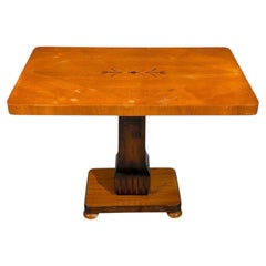 Schwedischer Art-déco-Beistelltisch mit Intarsien, gebeiztes Holz, Schweden, 1930er Jahre