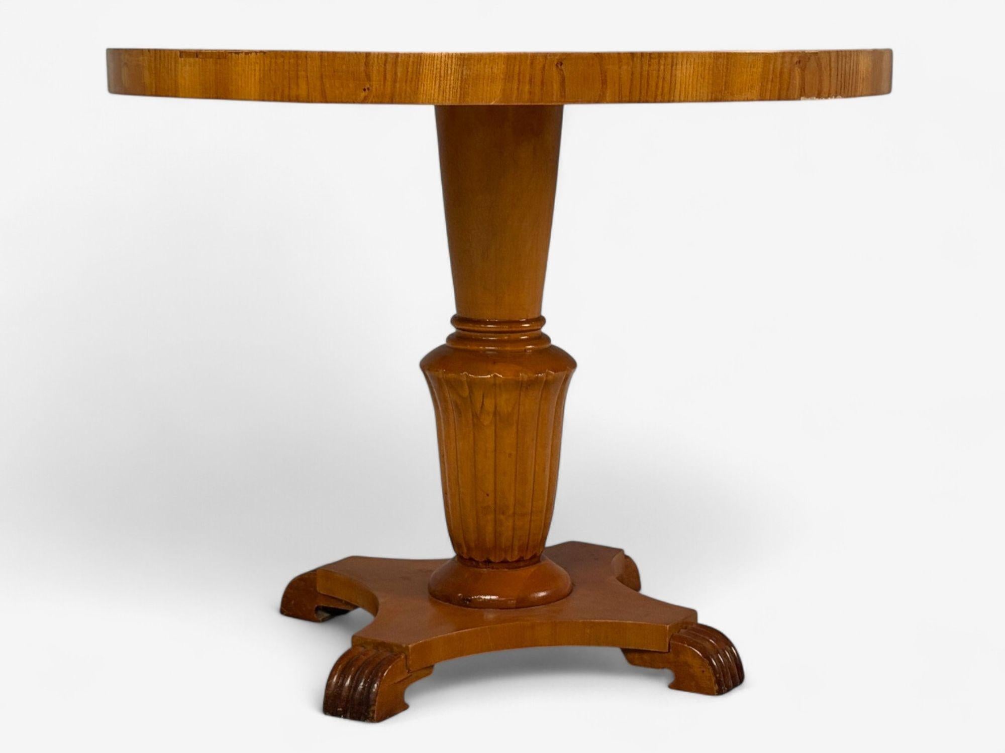 Swedish Art Deco, Marquetry Inlay, Wood, Center Table, Sweden, 1930s For Sale 2