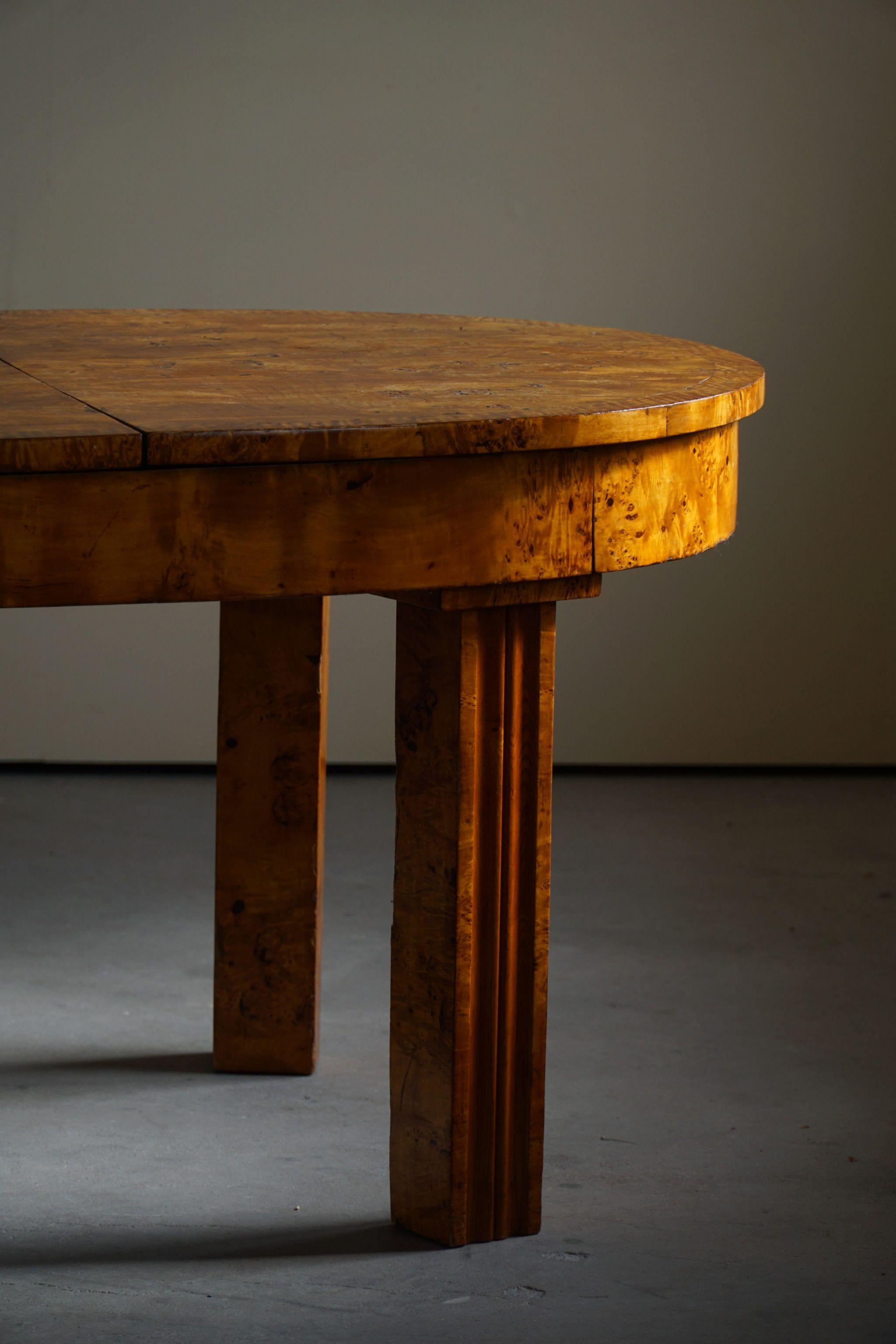 Swedish Art Deco Oval Dining Table in Burl Wood, 1930s 6