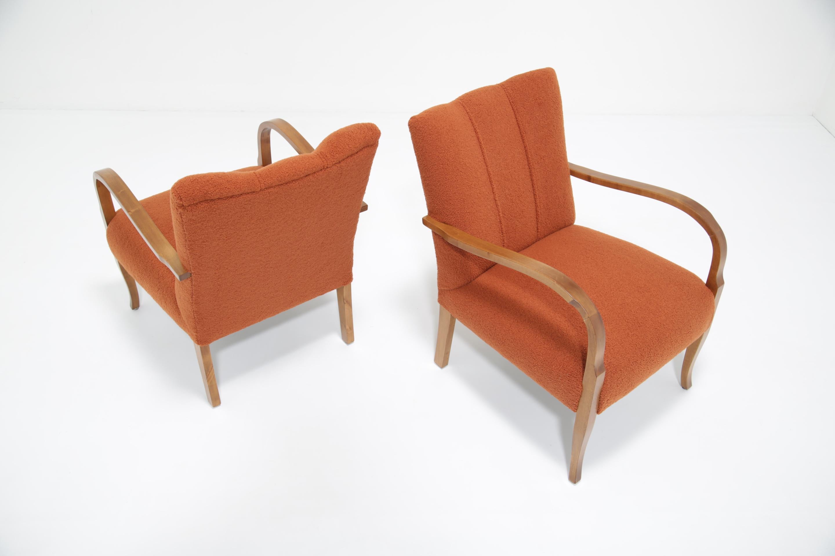 Swedish Art Deco Pair of Terracotta Brown Boucle Armchairs, 1930s. In Good Condition For Sale In Dublin 8, IE
