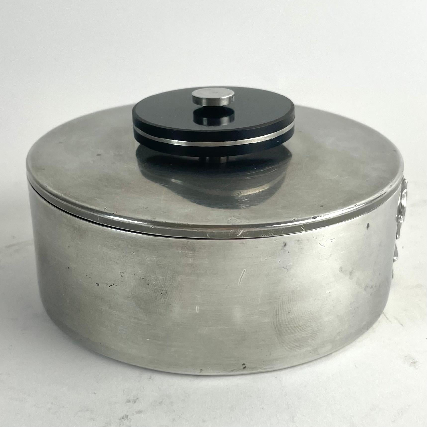 Swedish Art Deco Pewter, Bakelite, and Brass Lidded Box by GAB, 1935 For Sale 3