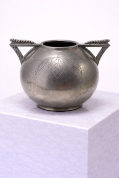 Schwedische Zinnvase im Art déco-Stil von Lundin & Lundberg, 1930er Jahre