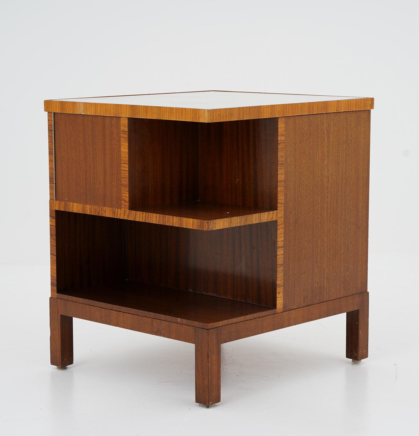 Swedish Art Deco Side Table / Bar Table In Good Condition For Sale In Karlstad, SE