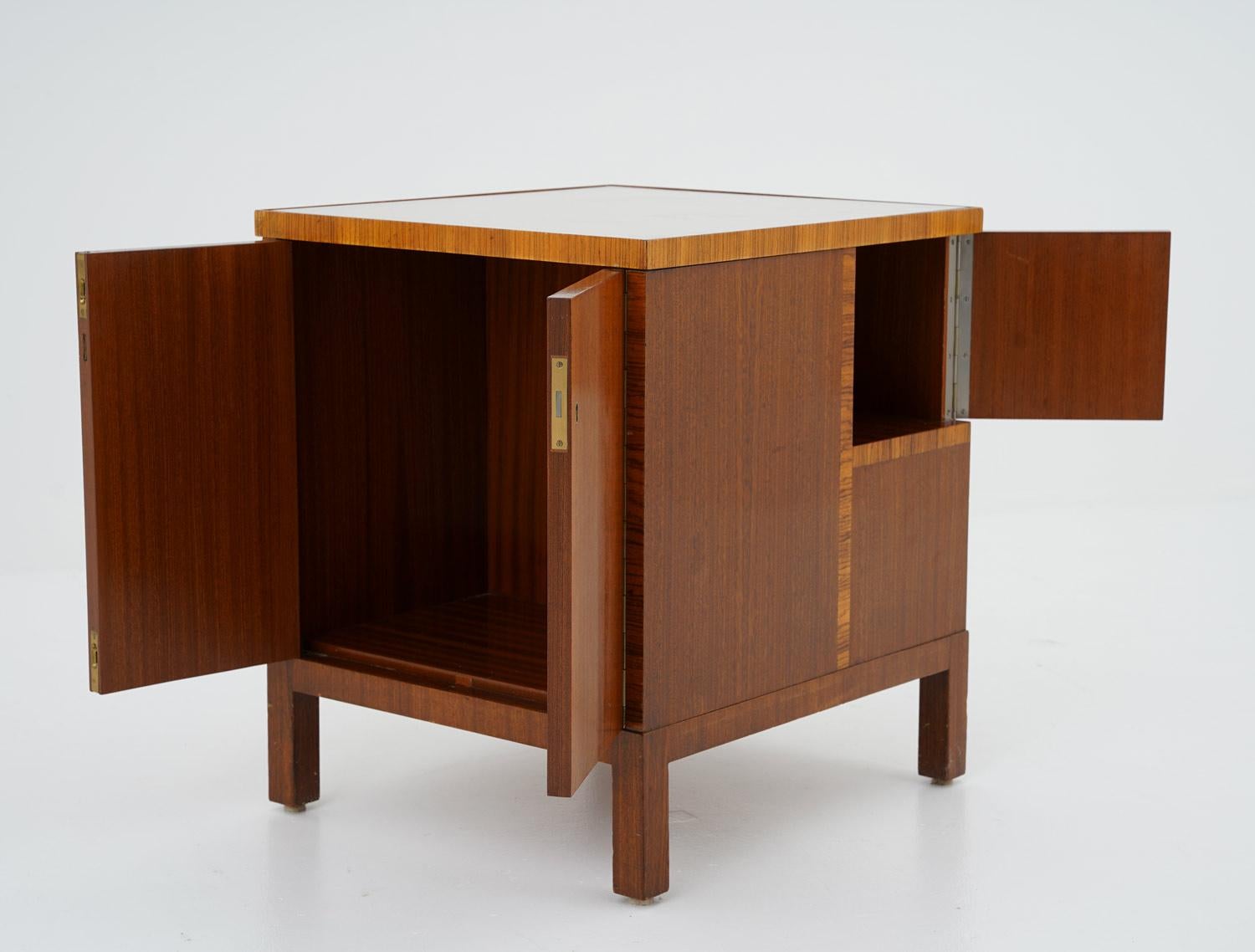 20th Century Swedish Art Deco Side Table / Bar Table For Sale
