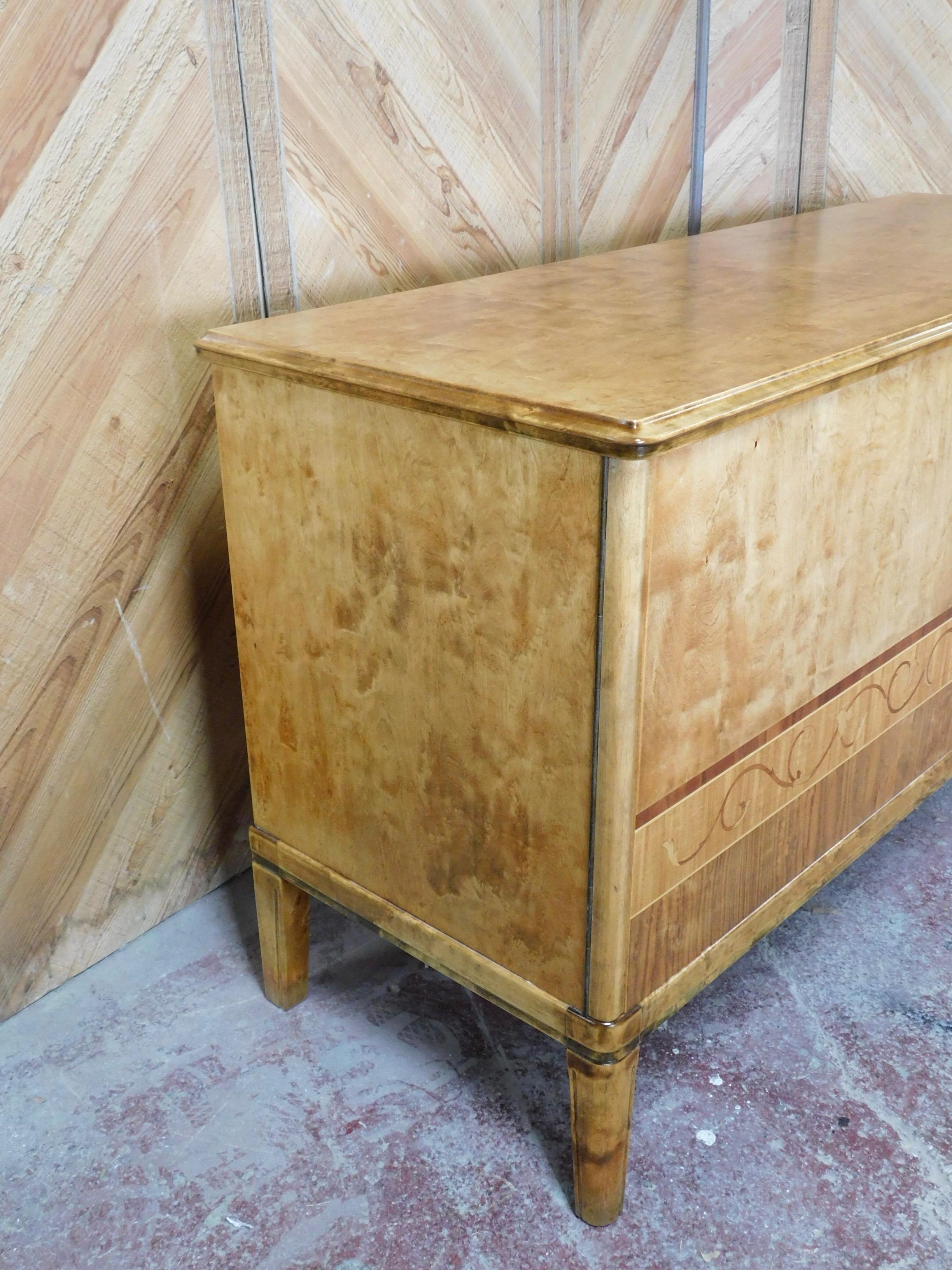 Swedish Art Deco Sideboard Cabinet in Golden Birch with Rosewood Inlay, 1930s For Sale 2