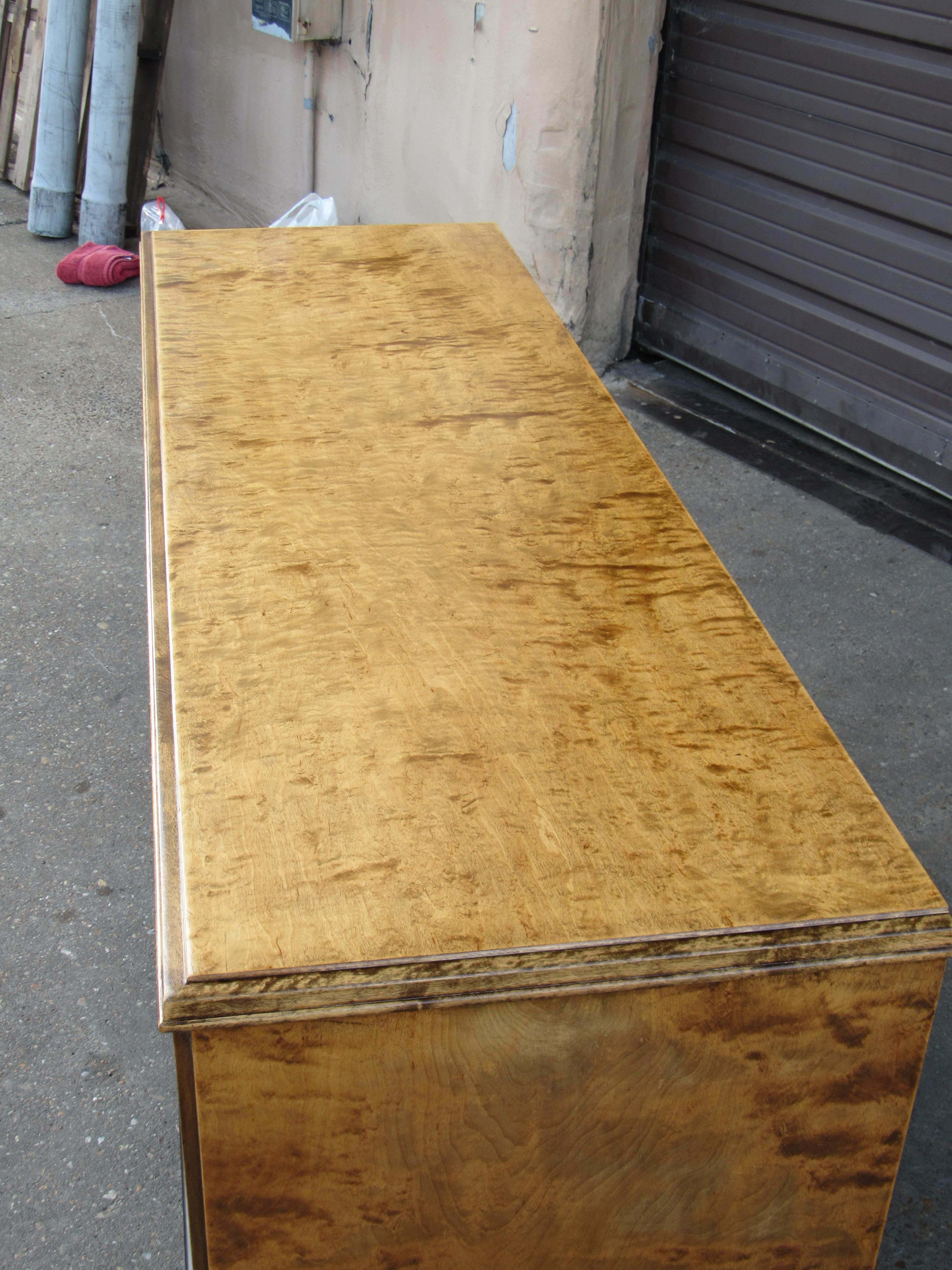 Swedish Art Deco Sideboard/Cabinet in Golden Flame Birch and Rosewood circa 1930 For Sale 10