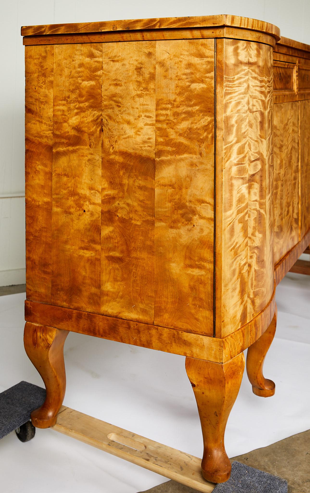 Swedish Art Deco Sideboard of Bookmatched Golden Flame Birch 8