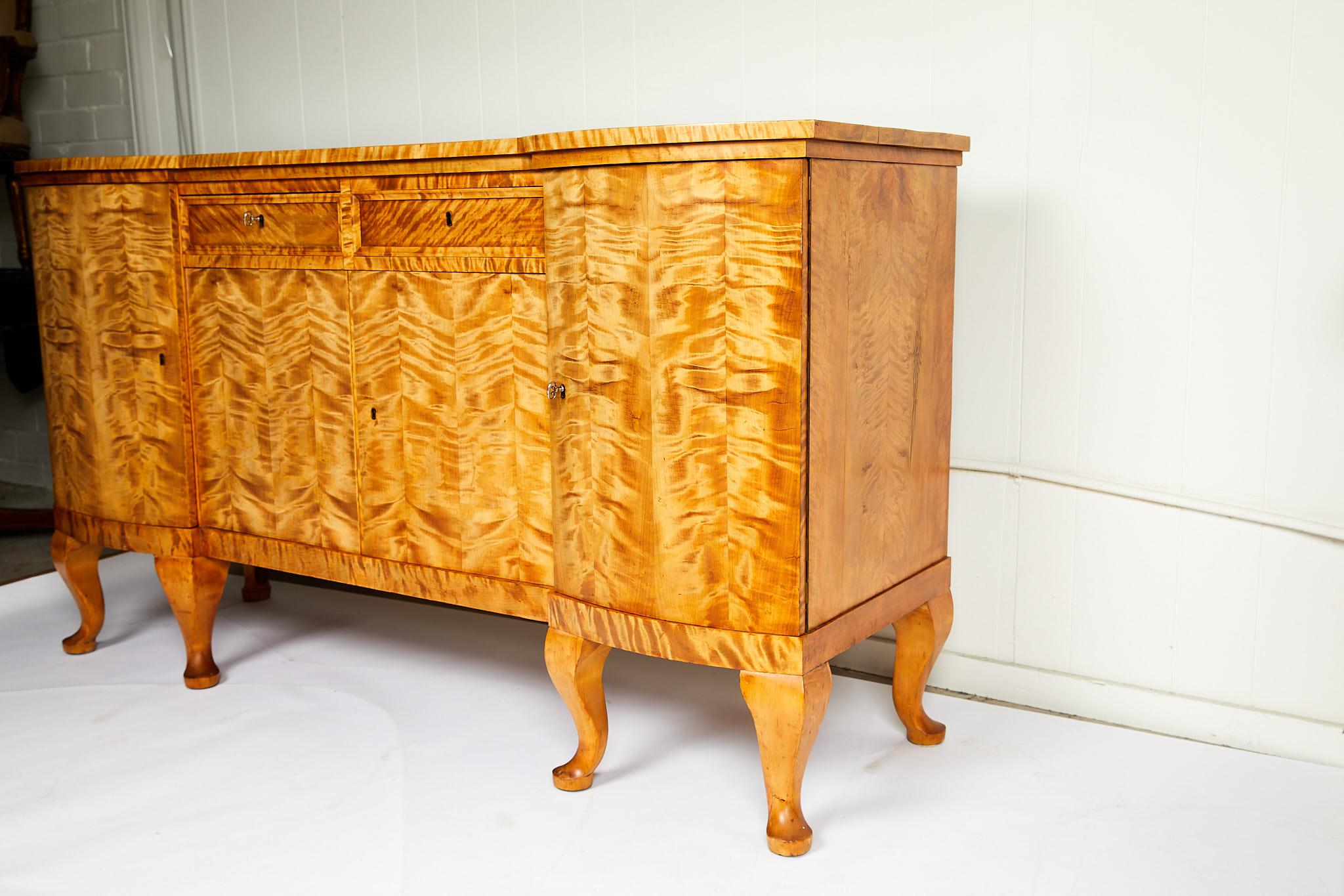 Swedish Art Deco Sideboard of Bookmatched Golden Flame Birch In Good Condition In Atlanta, GA