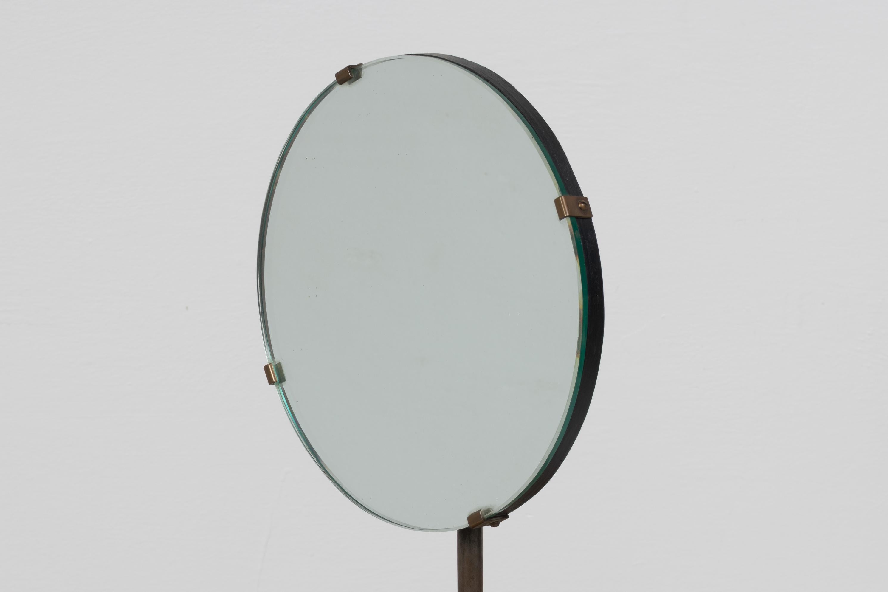 Miroir de table suédois Art Déco en fer massif Bon état - En vente à Kramfors, SE