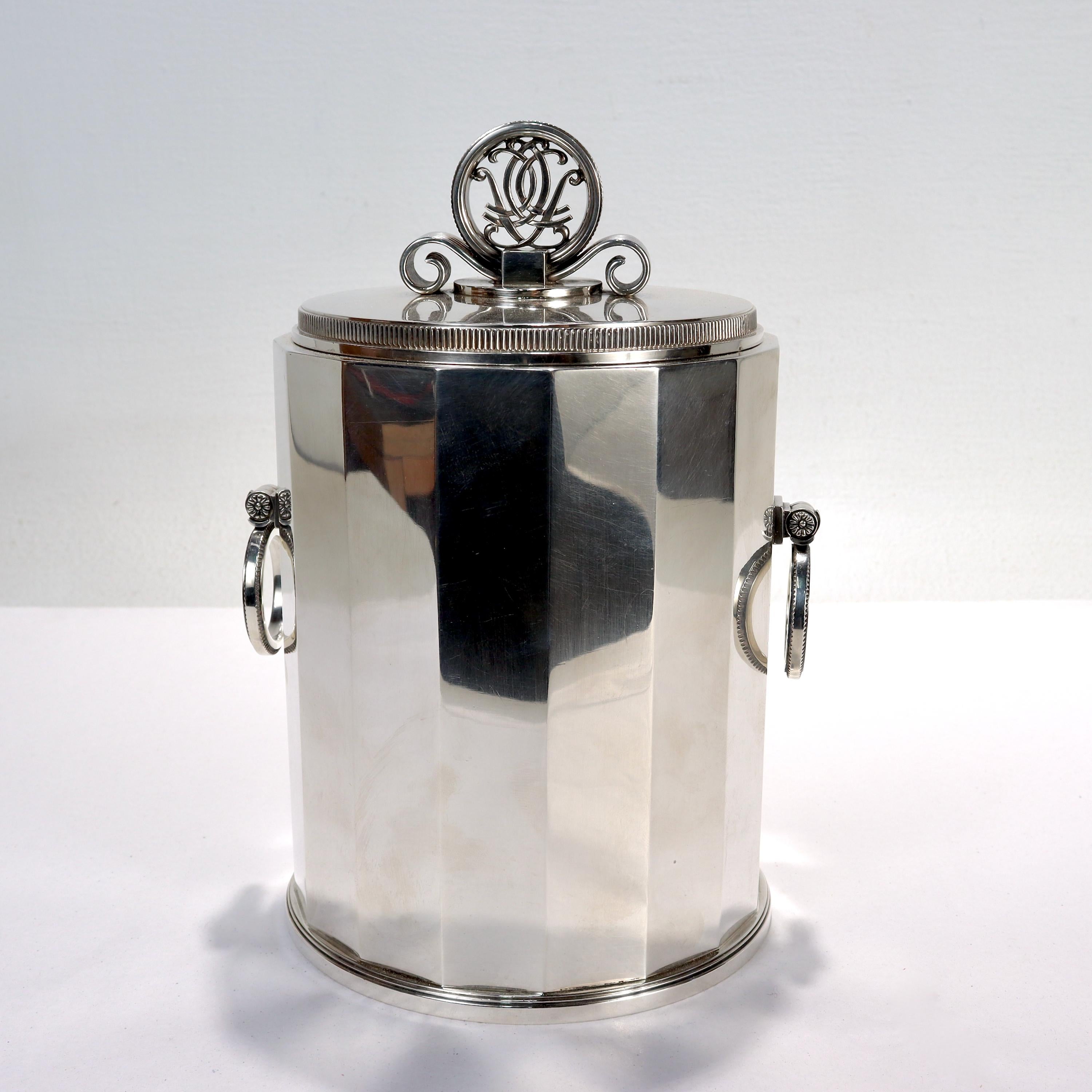 da uomo o donna Contenitore o Humidor svedese in argento Sterling Art Deco di Erik Fleming per Borgila in vendita