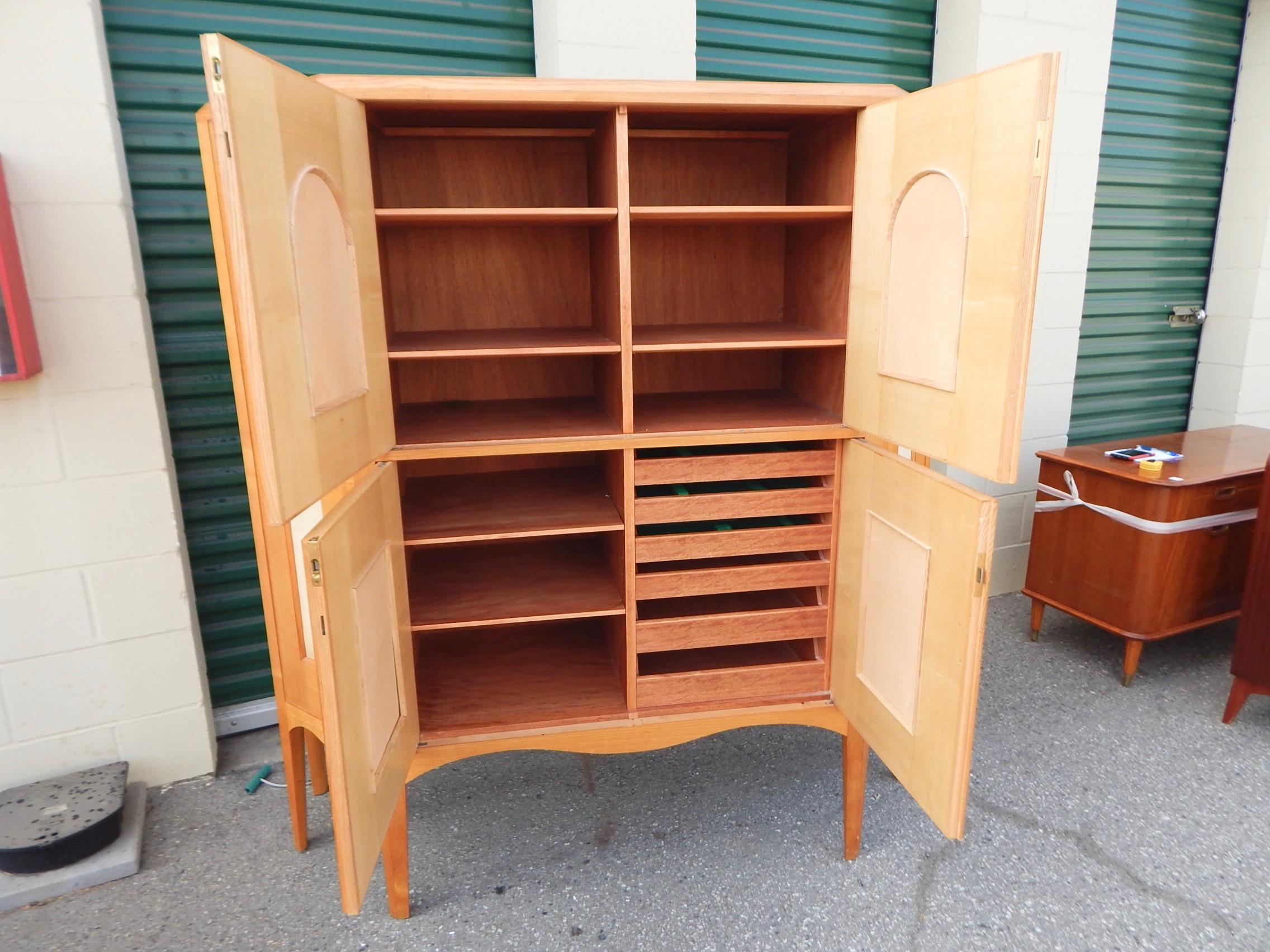 Swedish Art Deco Storage Cabinet by Otto Schulz for Boet For Sale 4