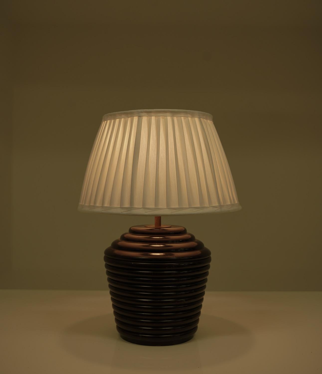 Bois Lampe de table Art déco suédoise en vente