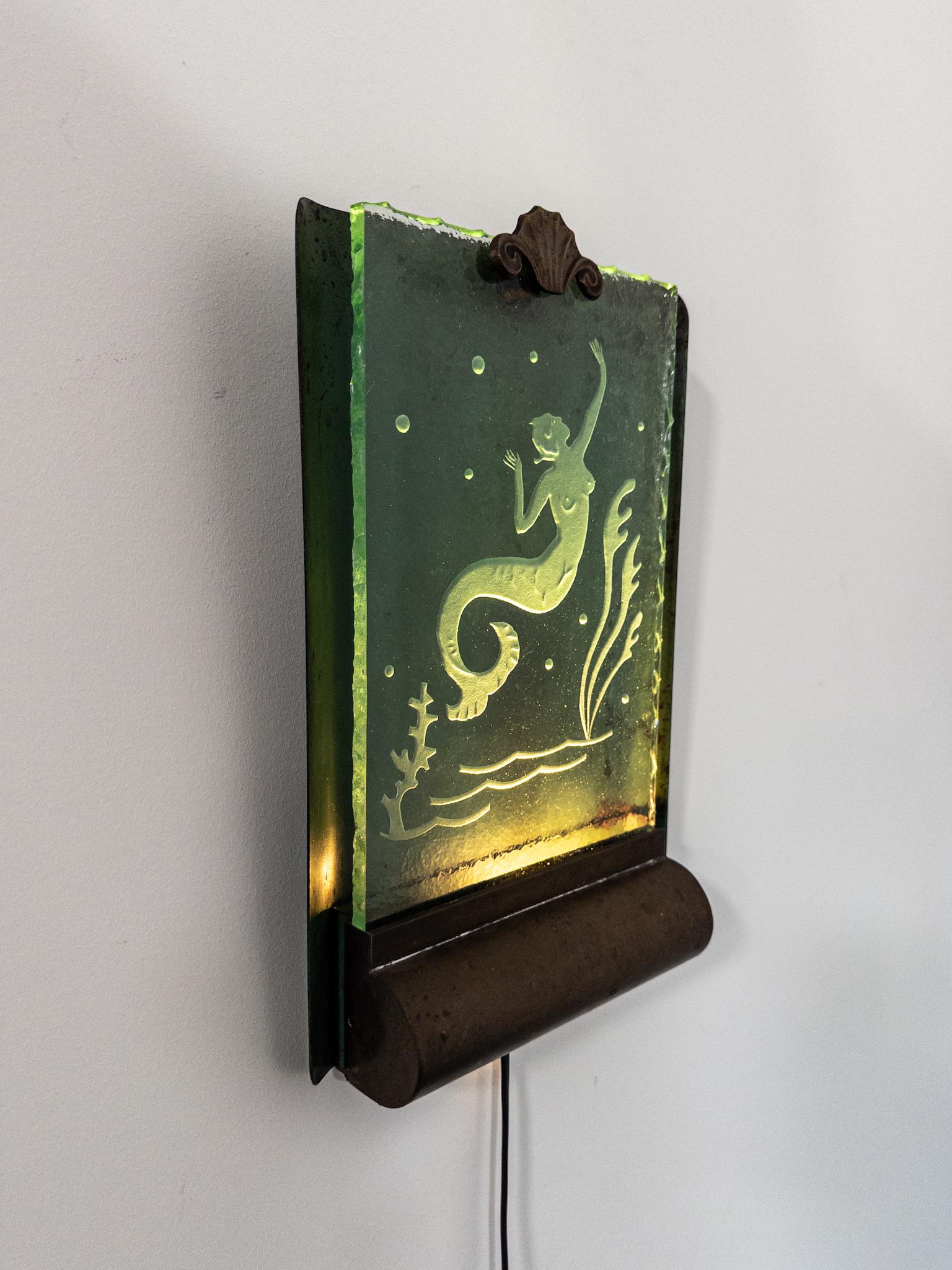 Lámpara de pared Art Decó sueca con motivo de sirena grabado - Años 20-30 Art Nouveau