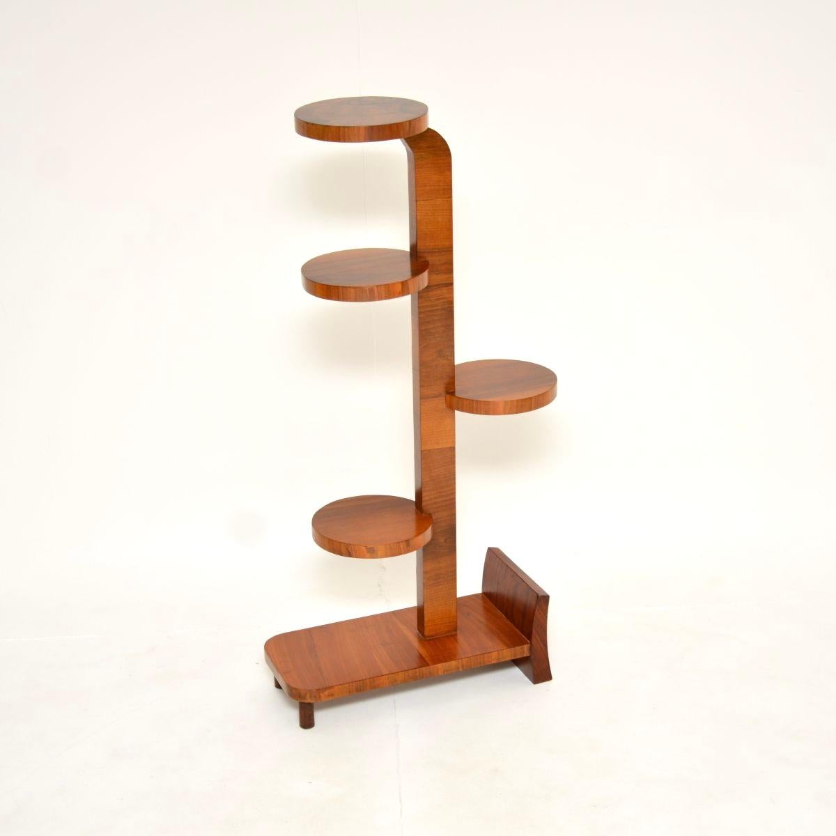 Art Déco Piantana svedese in noce Art Deco in vendita