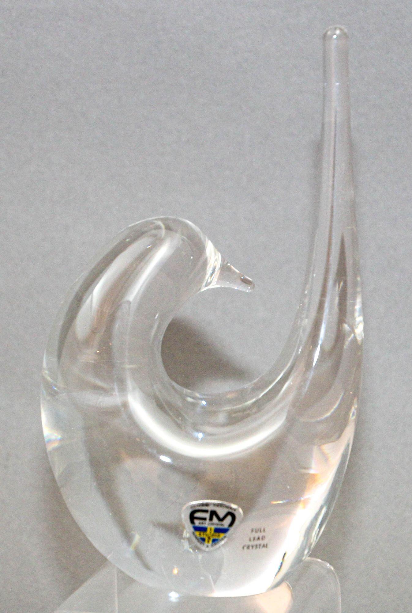 Swedish Art Glass Crystal Bird Paperweight by FM Konstglas 1970s For Sale 2