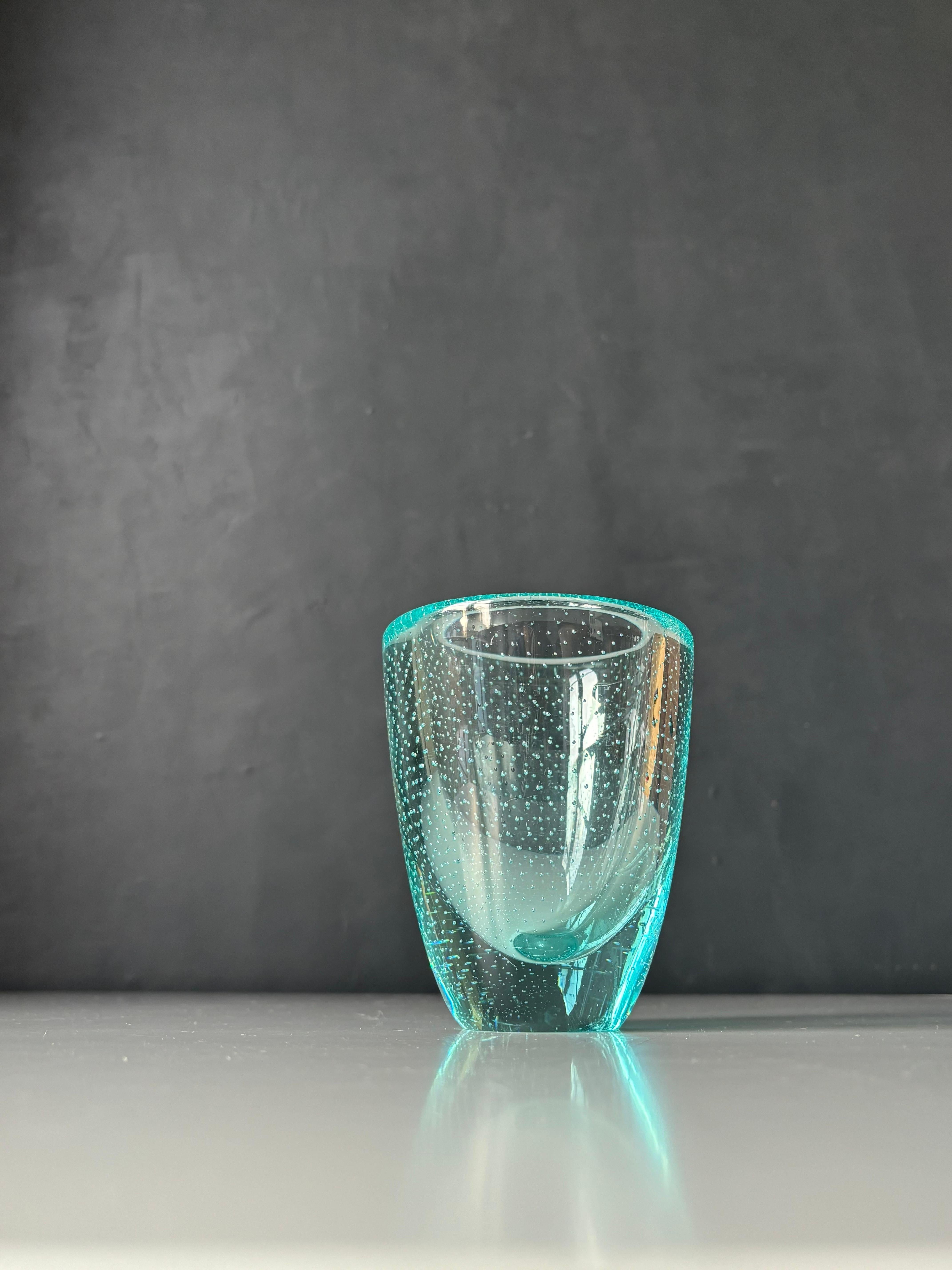 Suédois Vase à bulles en verre d'art suédois, années 1950 en vente