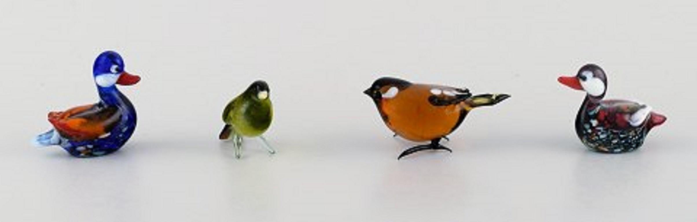 Verre d'art suédois, dix figures miniatures en forme d'oiseaux, années 1970-1980 Excellent état - En vente à København, Copenhagen