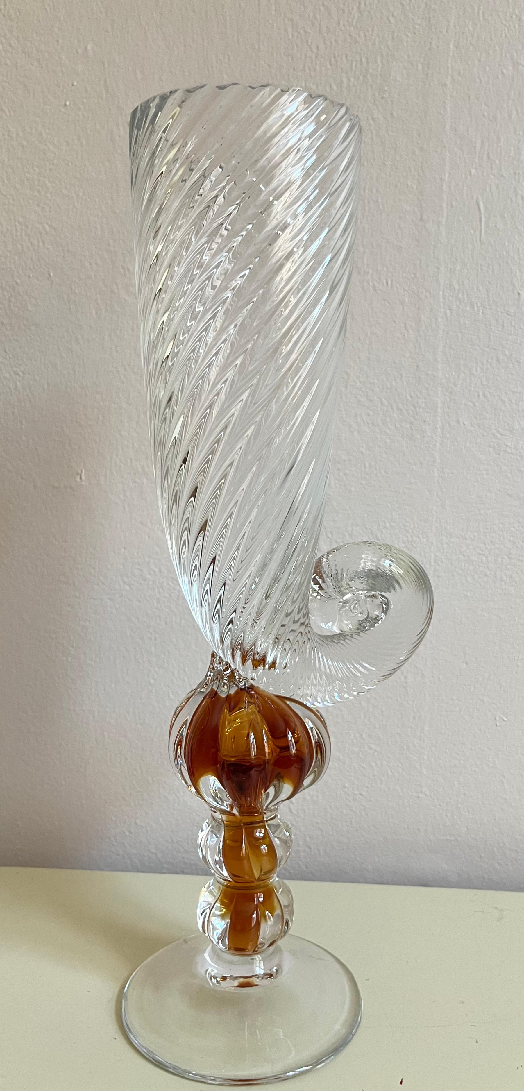 Swedish art glass vase in the shape of a conch shell In Good Condition For Sale In Frederiksberg C, DK