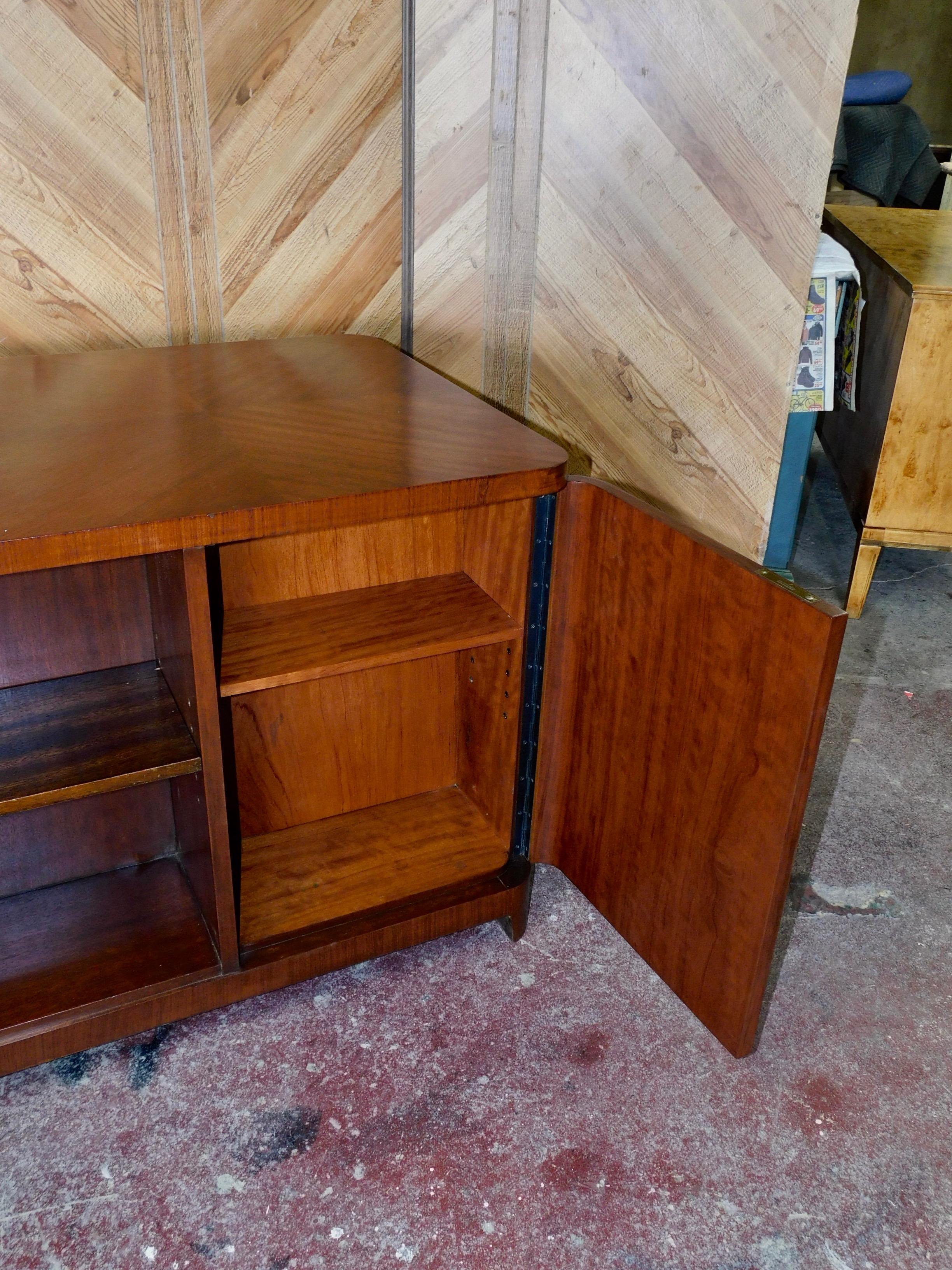 Swedish Art Moderne Desk in Flame Mahogany with Built-In Bookcase, circa 1940 For Sale 10