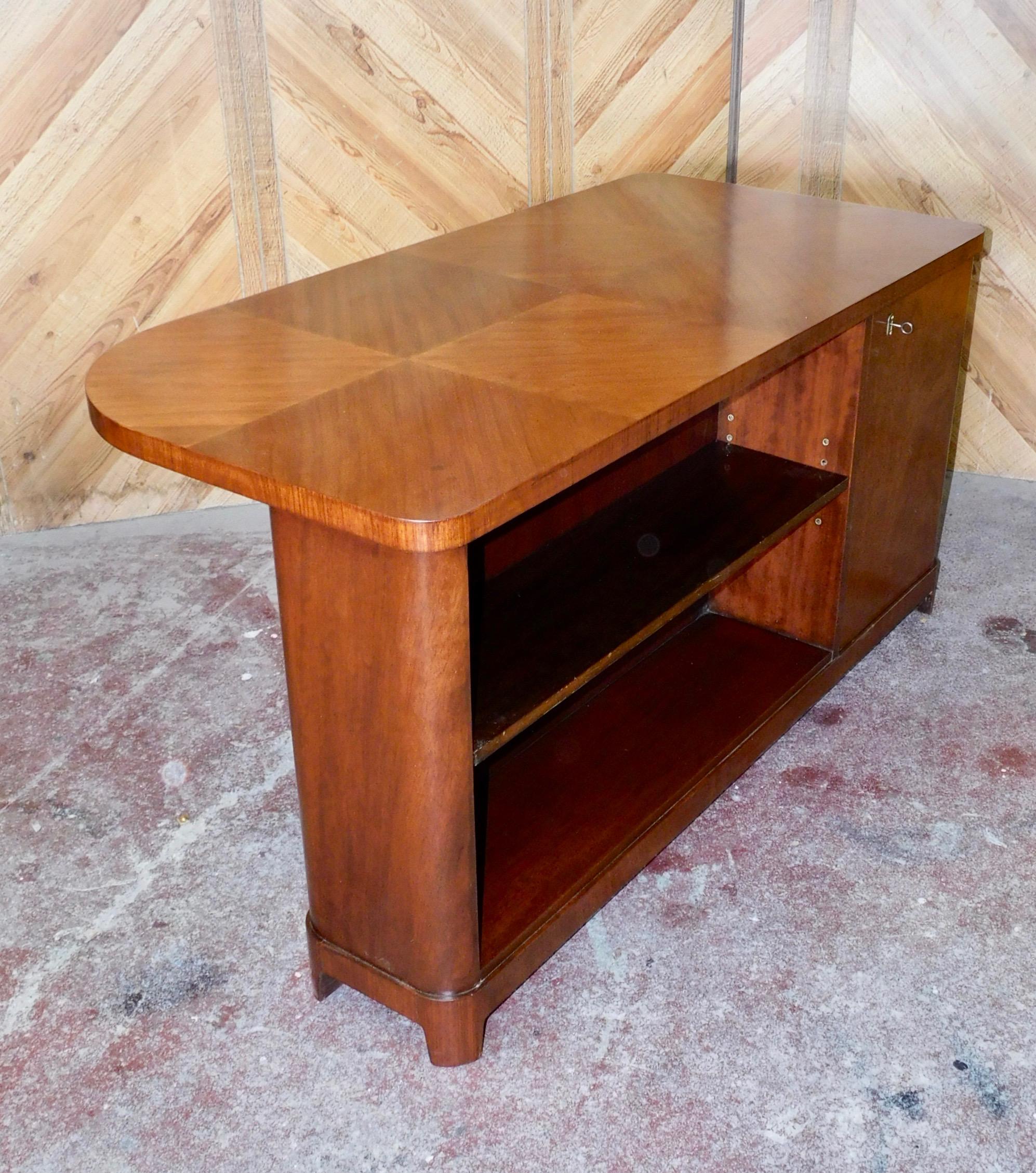 Swedish Art Moderne Desk in Flame Mahogany with Built-In Bookcase, circa 1940 For Sale 11