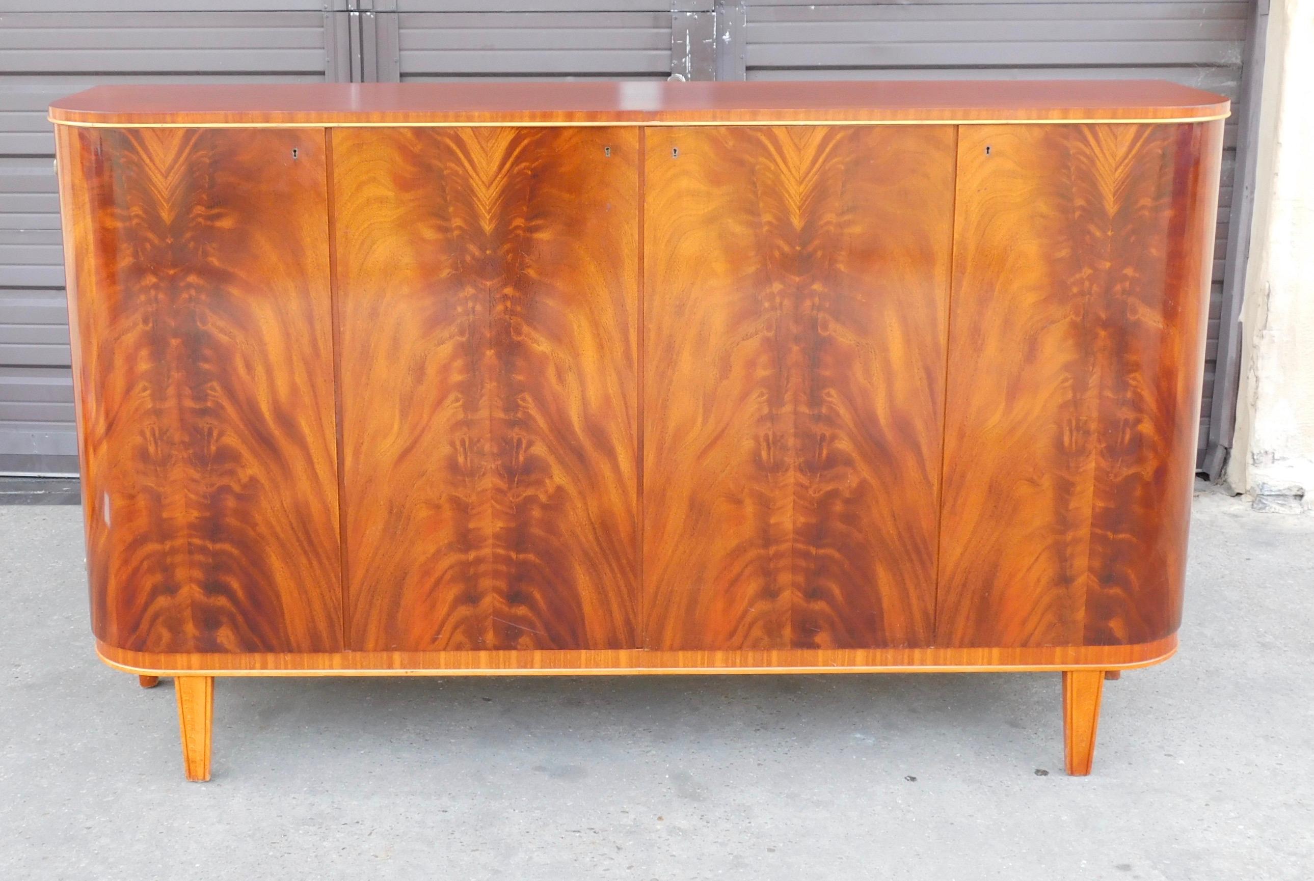 Mid-Century Modern Swedish Art Moderne Sideboard in Flame Mahogany, circa 1940 For Sale