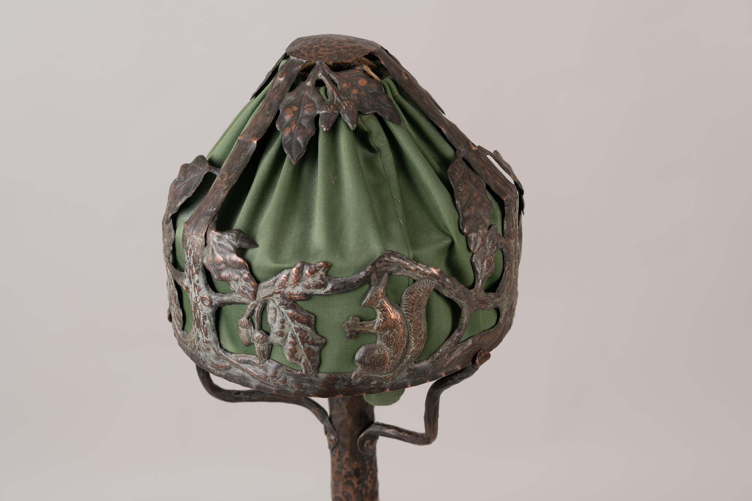 Swedish Art Nouveau Copper Lamp with Nature Designs In Good Condition In Kramfors, SE