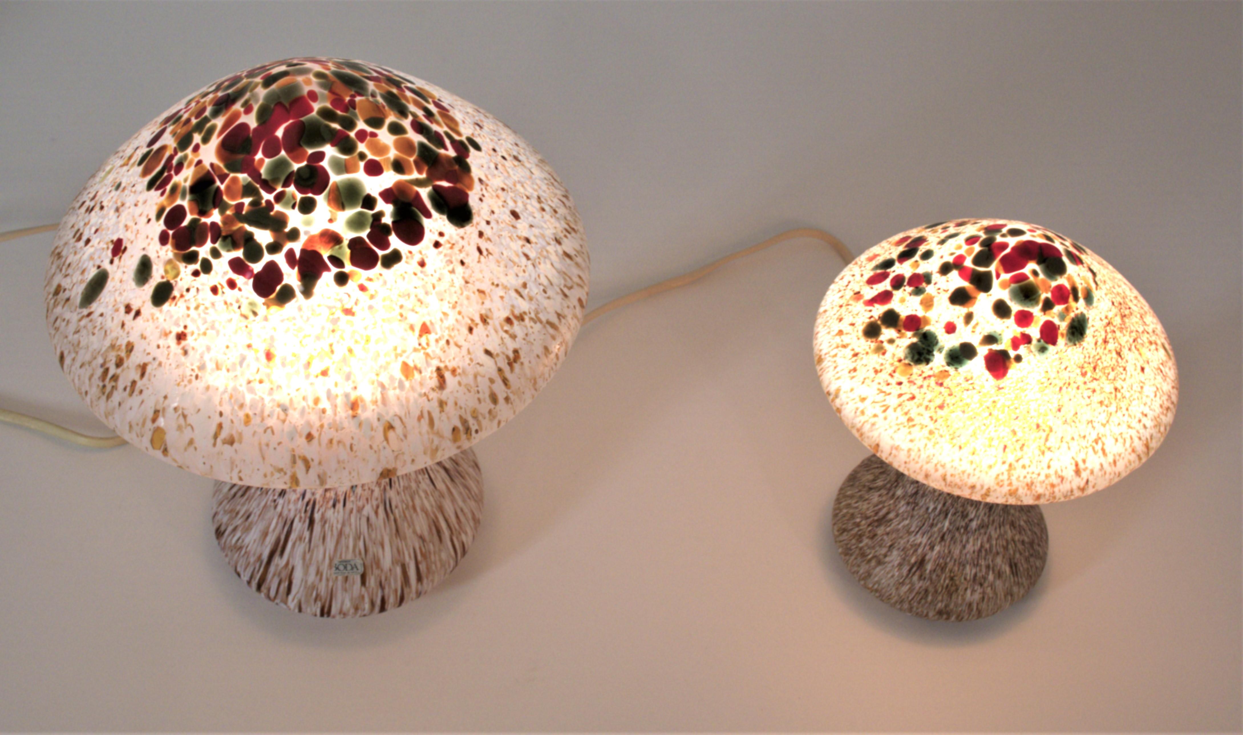Schwedische Kunstglastischlampen in Pilzform von Monica Backström für Kosta Boda im Angebot 1