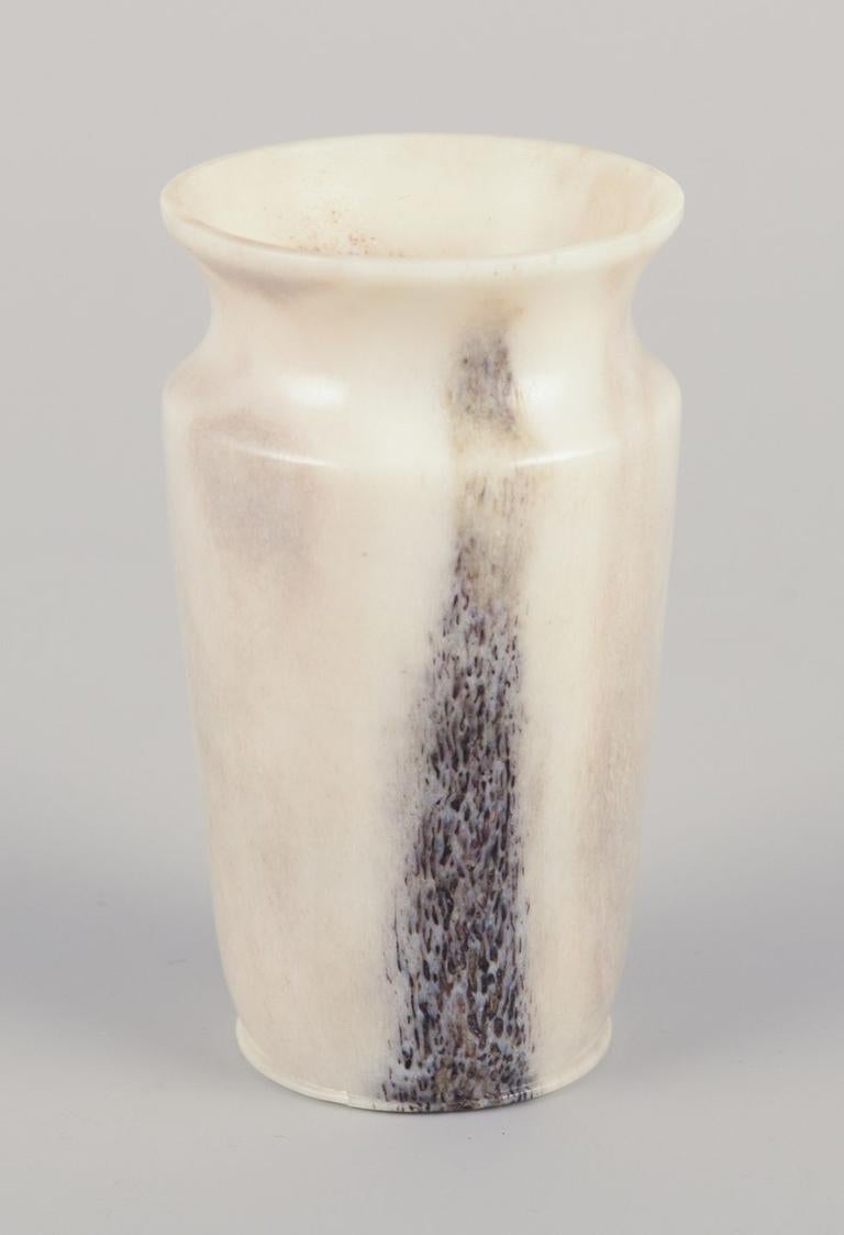 Swedish artist. Three miniature vases carved from moose bone. Unique pieces. In Excellent Condition For Sale In København, Copenhagen