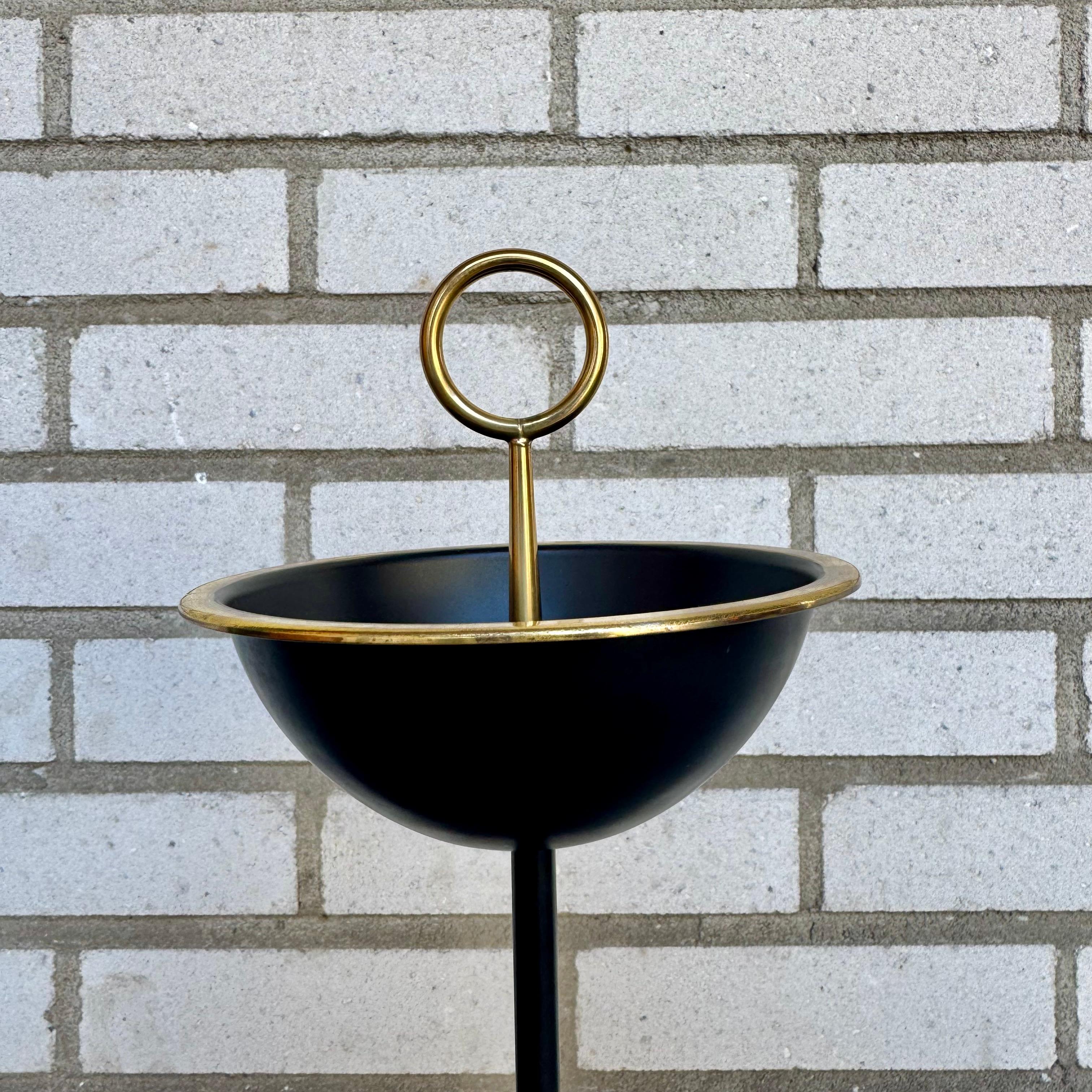 Scandinavian Modern Swedish ash tray by Gunnar Ander for Ystad Metall For Sale