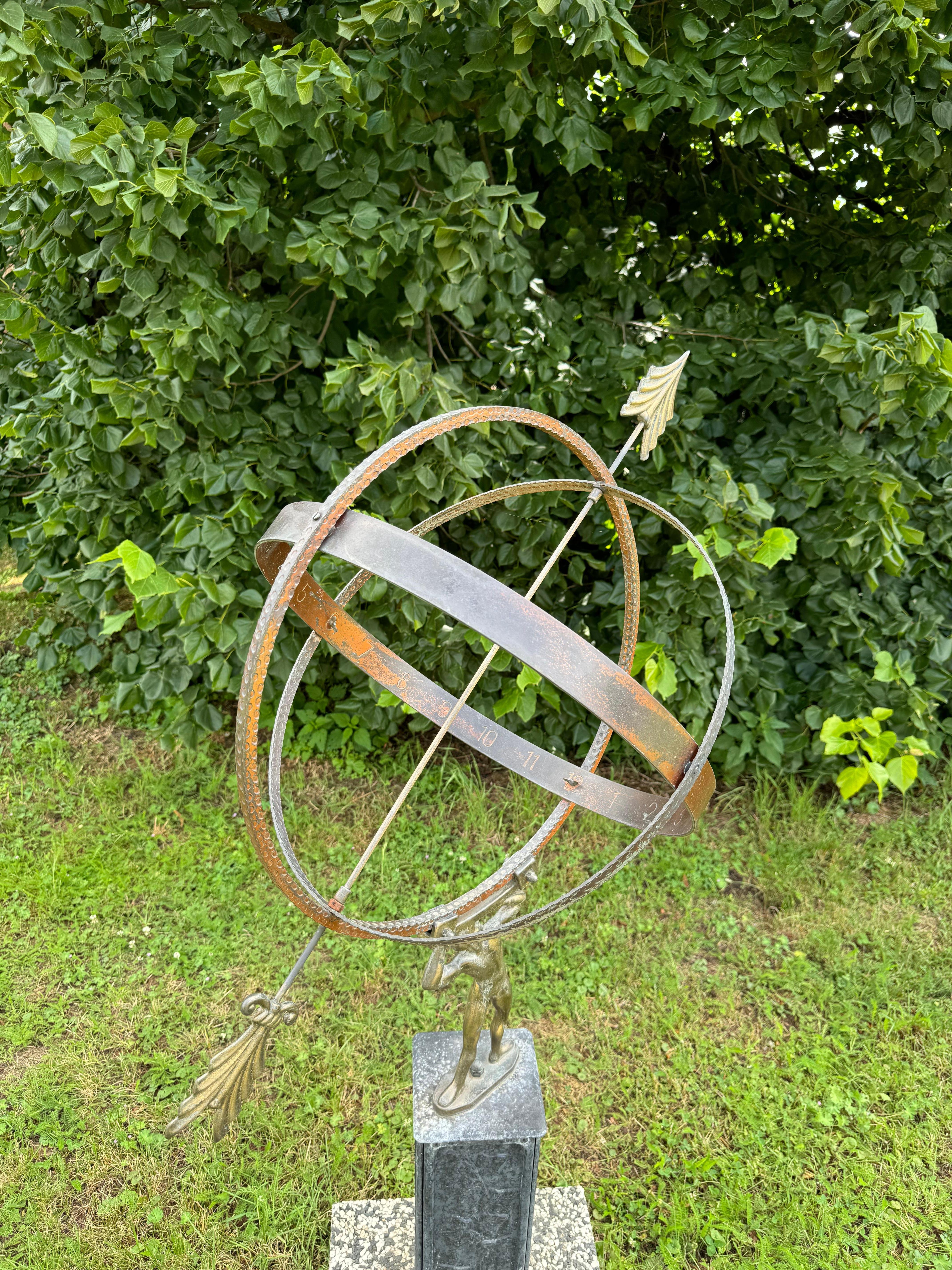 Armillaire de jardin astrologique Atlas suédois en vente 9