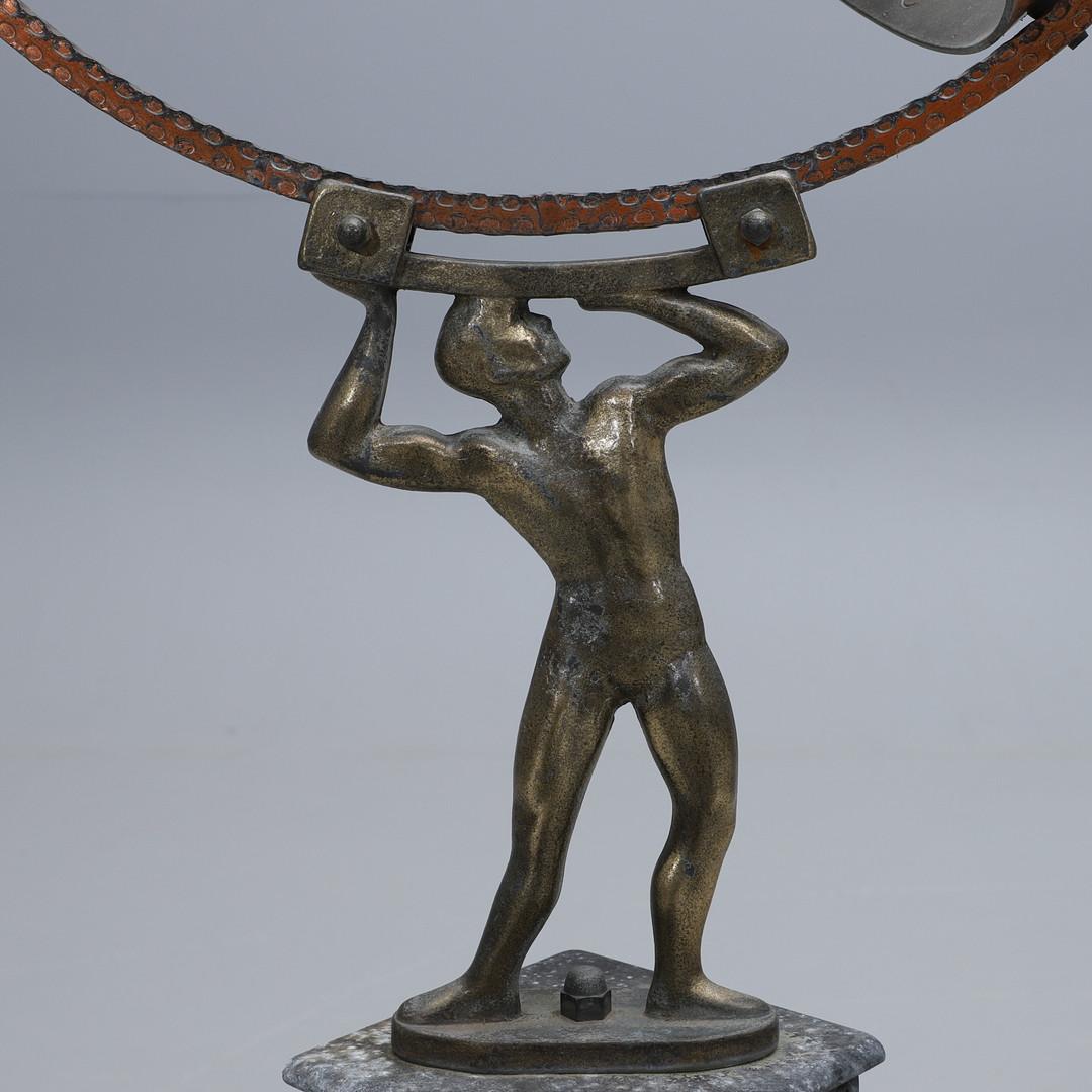 Milieu du XXe siècle Armillaire de jardin astrologique Atlas suédois en vente