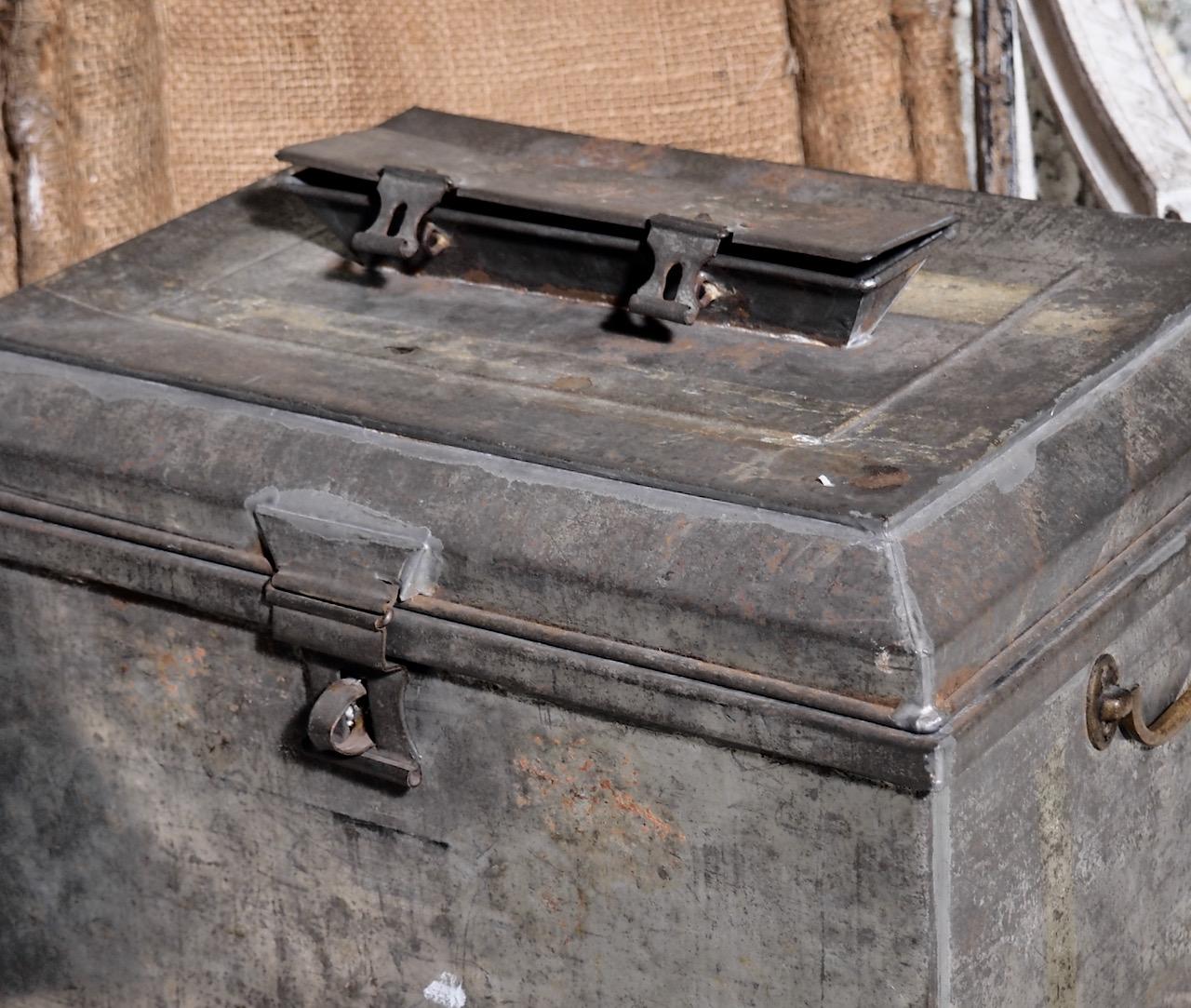 Fine Swedish ballot box in iron and original patina, 19th century.