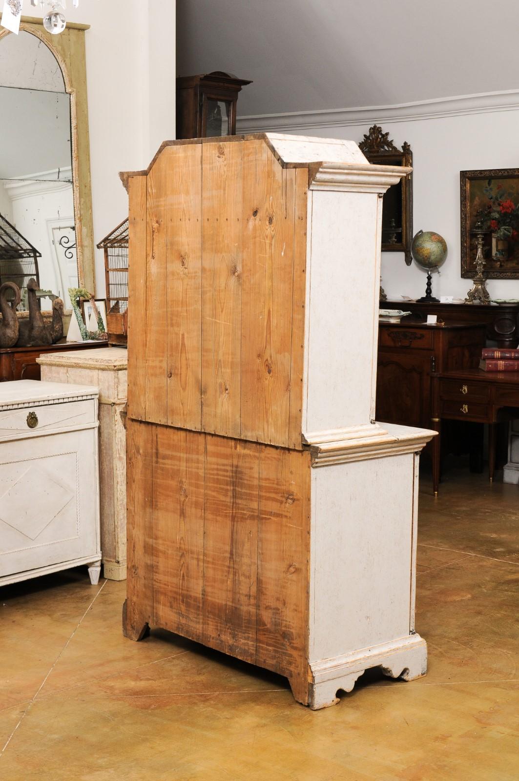 Swedish Baroque Period 1760 Painted Two-Part Cabinet with Four Doors For Sale 2